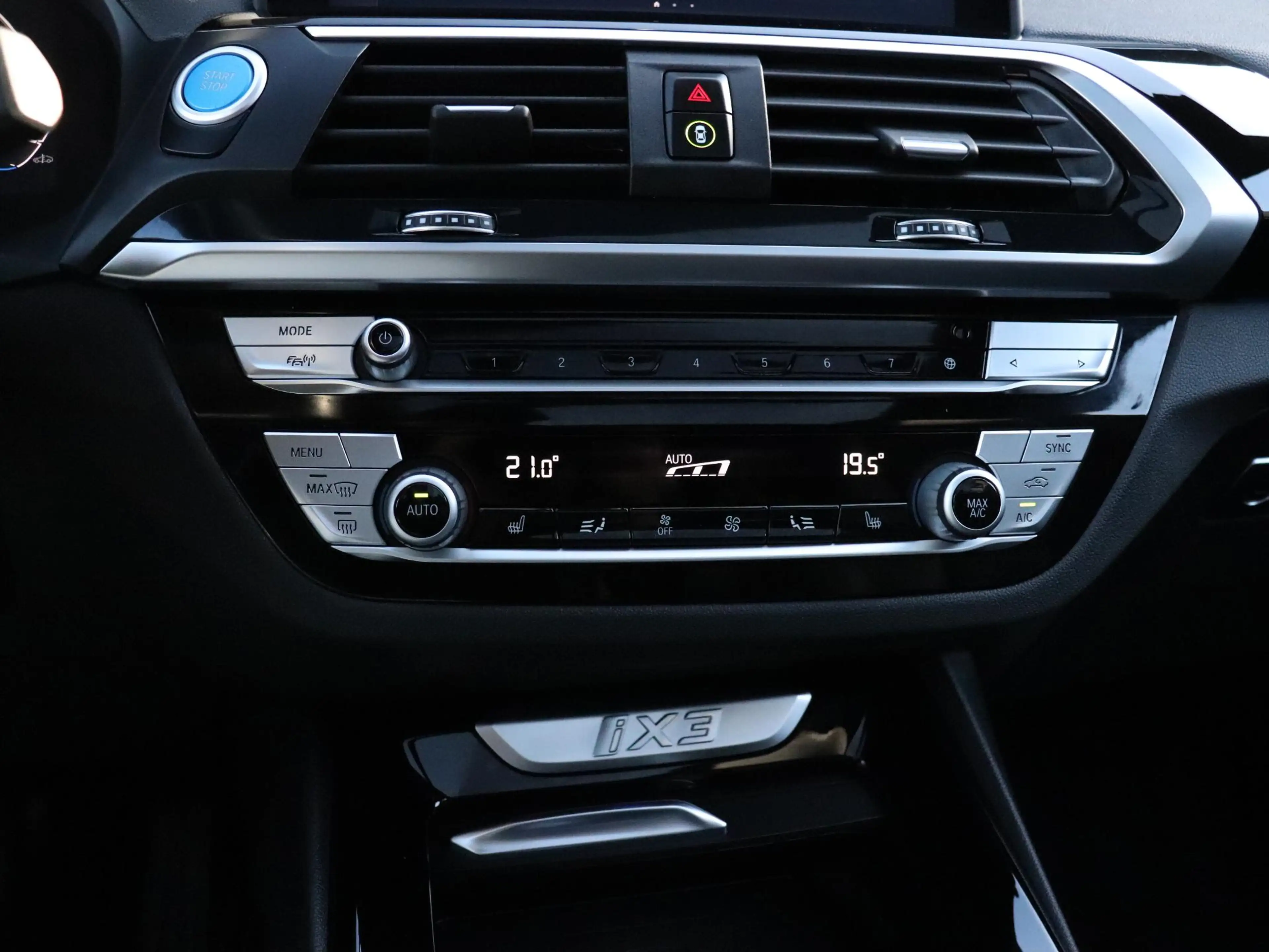 BMW iX3 High Executive 80 kWh | LEDER | MEMORY | H&K | PAN — photo 31