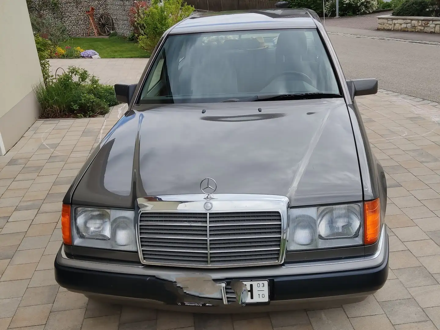 Mercedes-Benz 250 124 W Grey - 1