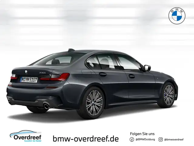 BMW 3 Series view 5