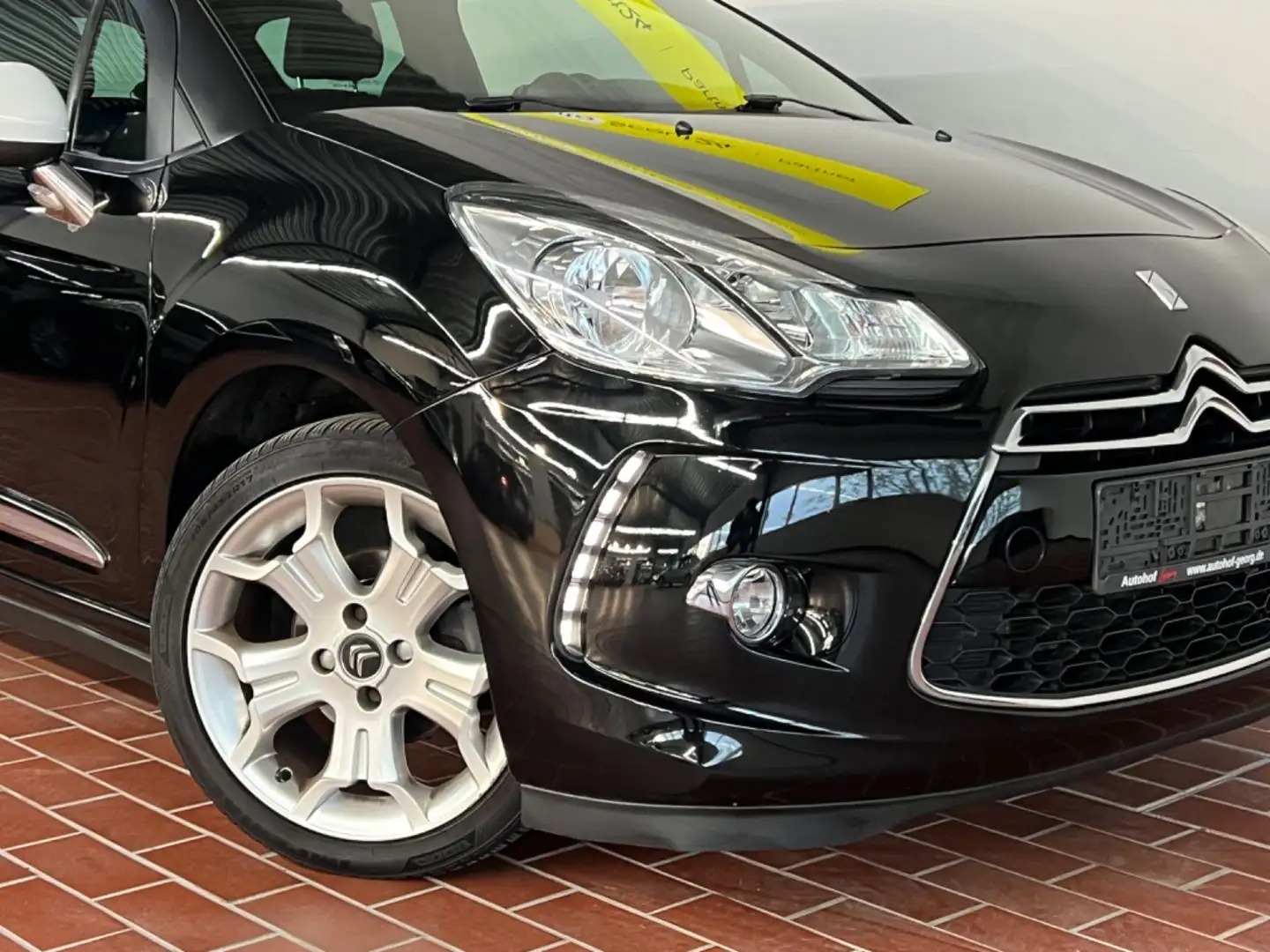 Citroen DS3 1.6 LED PDC Klima HiFi Soundsystem Schwarz - 2