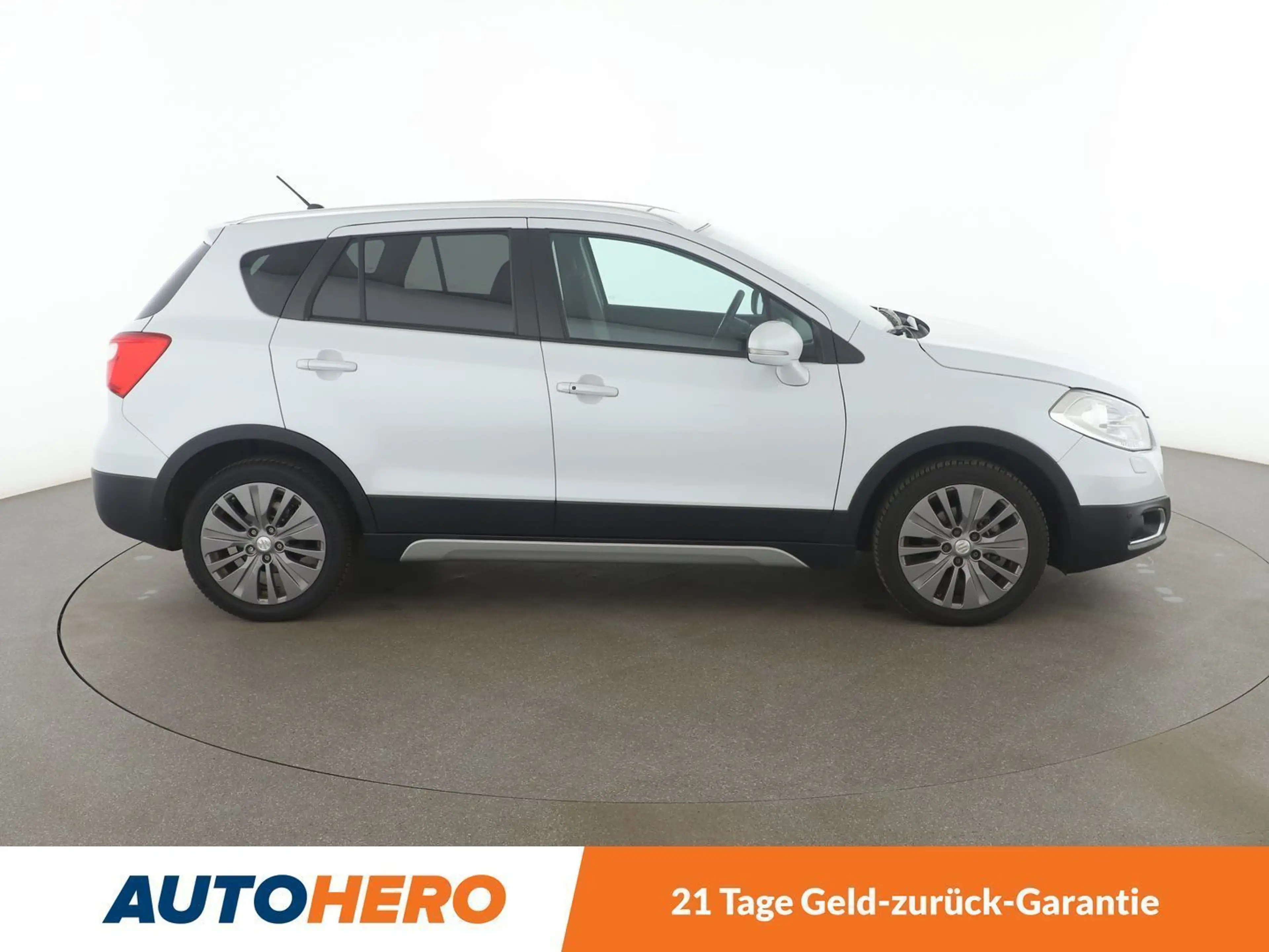 Suzuki SX4 1.6 Comfort Aut.*NAVI*TEMPO*PDC*SHZ*PANO* — photo 7