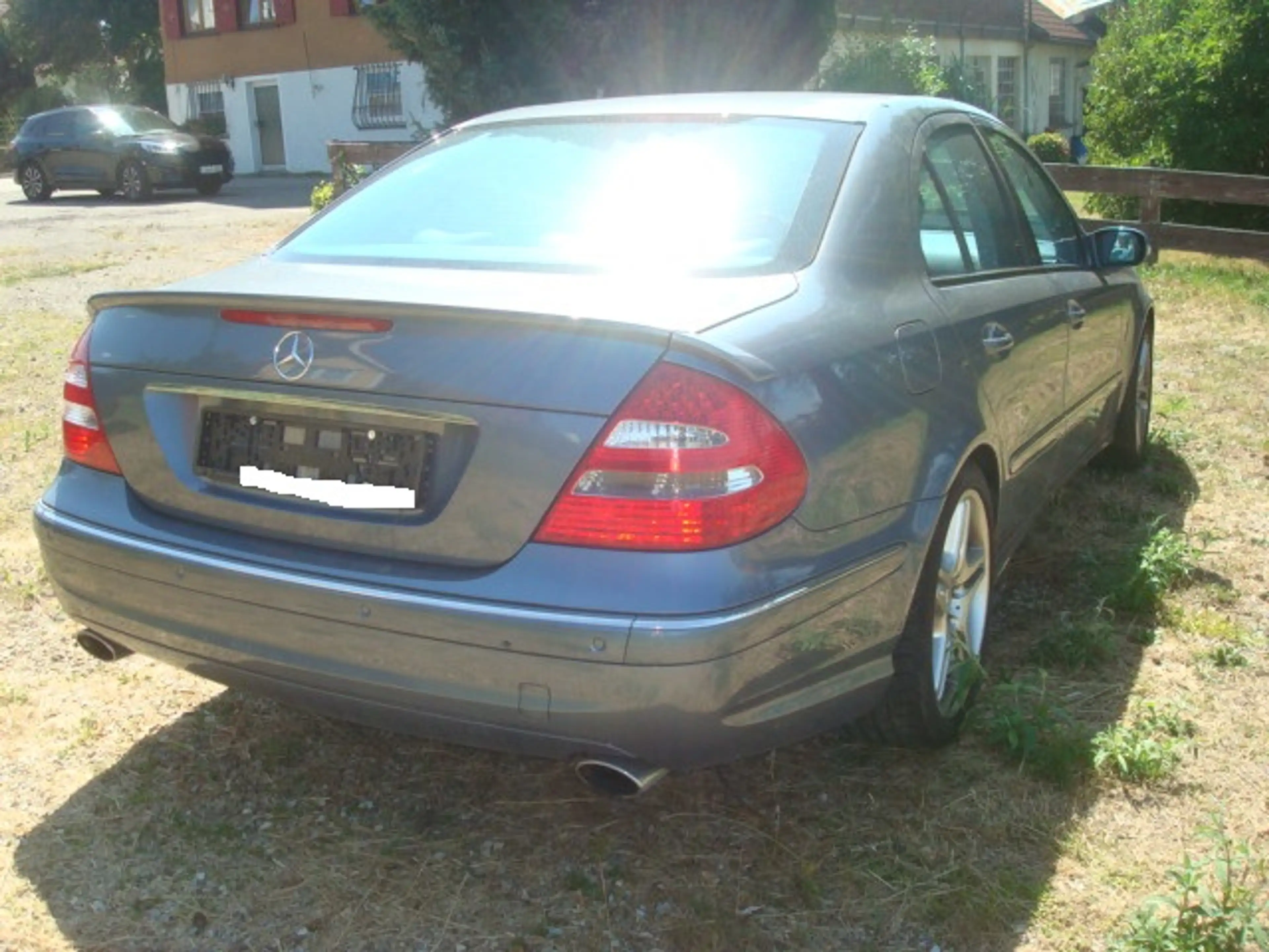 Mercedes-Benz E 350 E 350 AHK AMG Paket, Top Zustand wie neu — photo 7