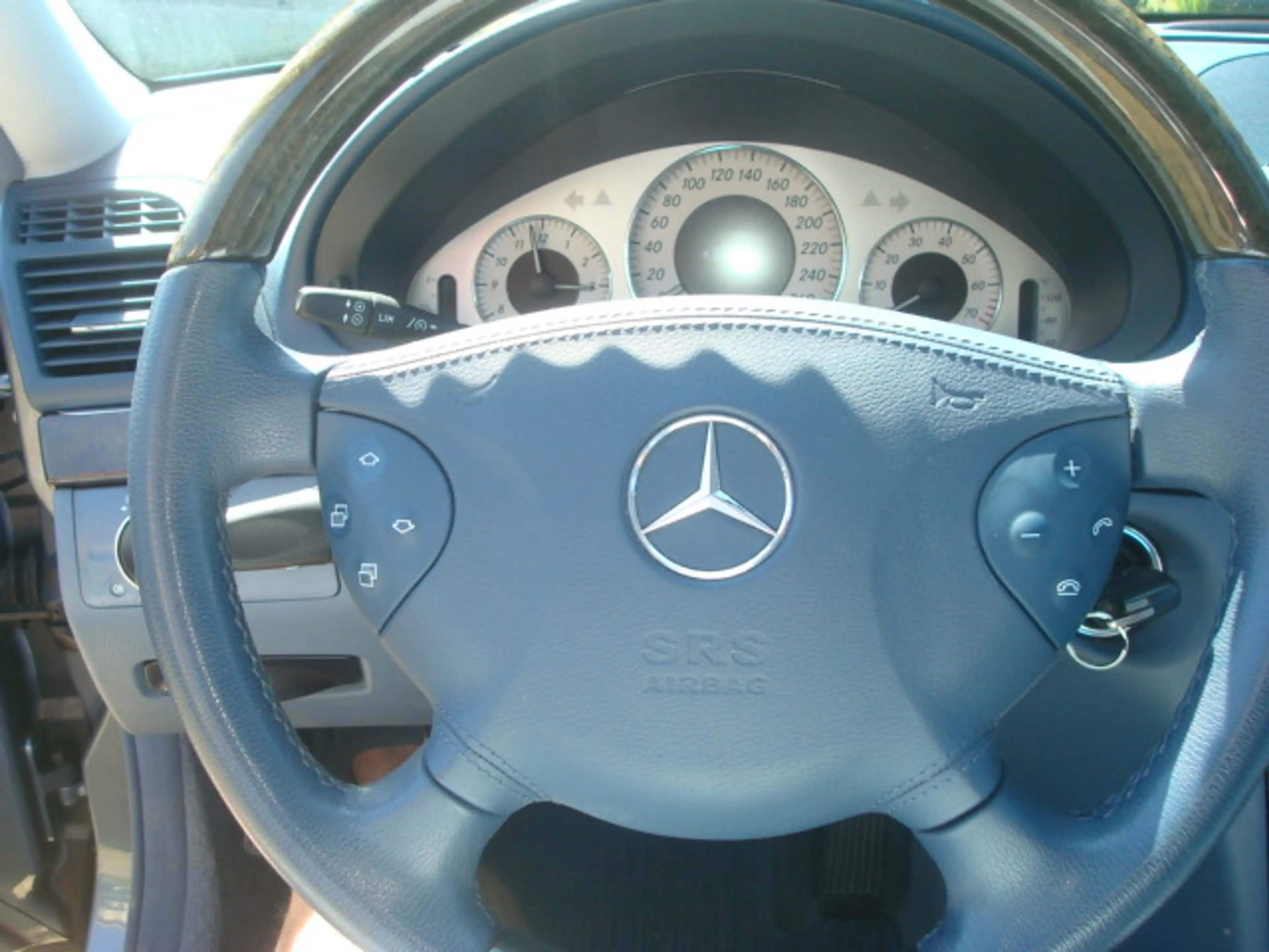 Mercedes-Benz E 350 E 350 AHK AMG Paket, Top Zustand wie neu — photo 15