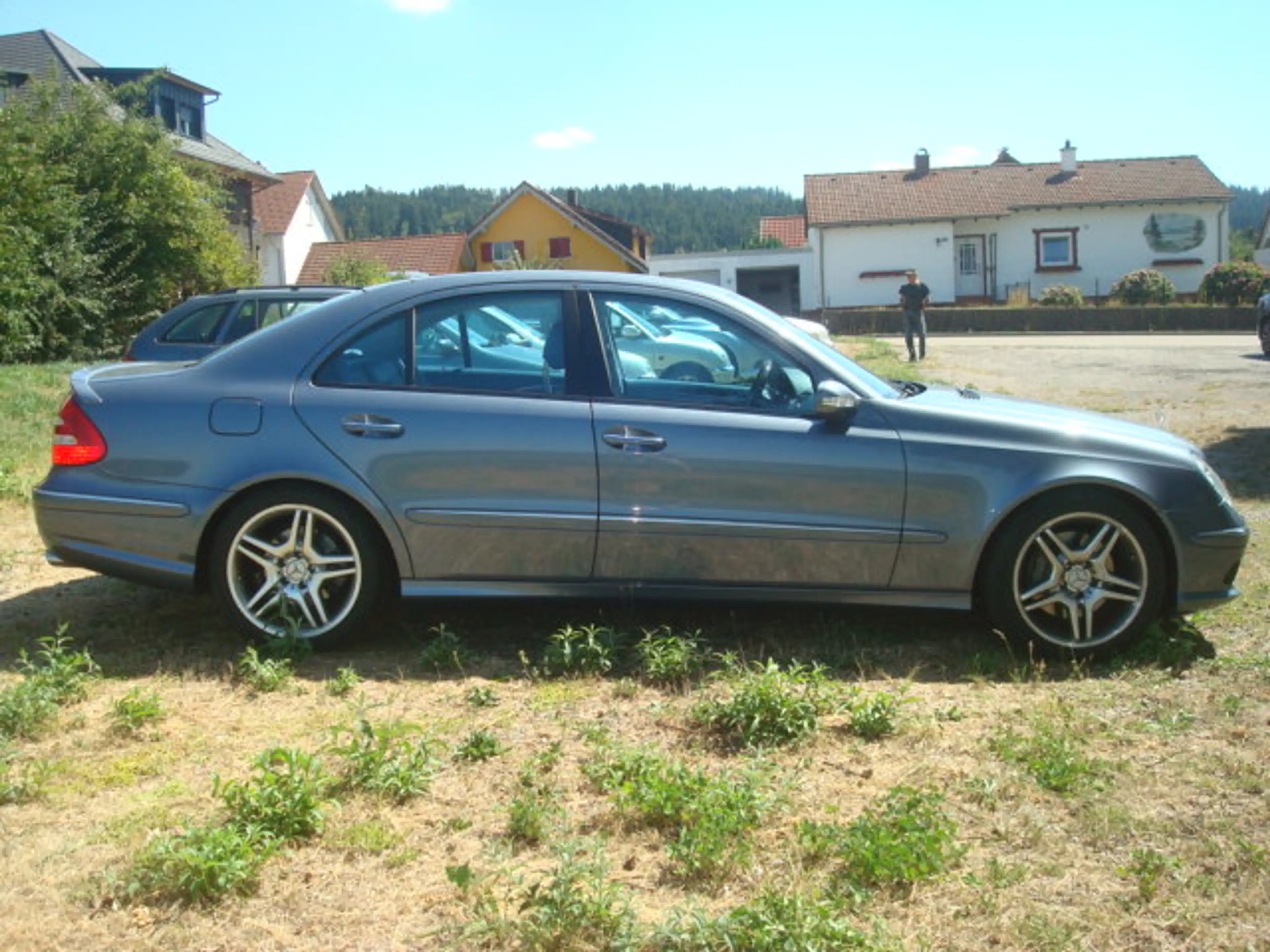 Mercedes-Benz E 350 E 350 AHK AMG Paket, Top Zustand wie neu — photo 6