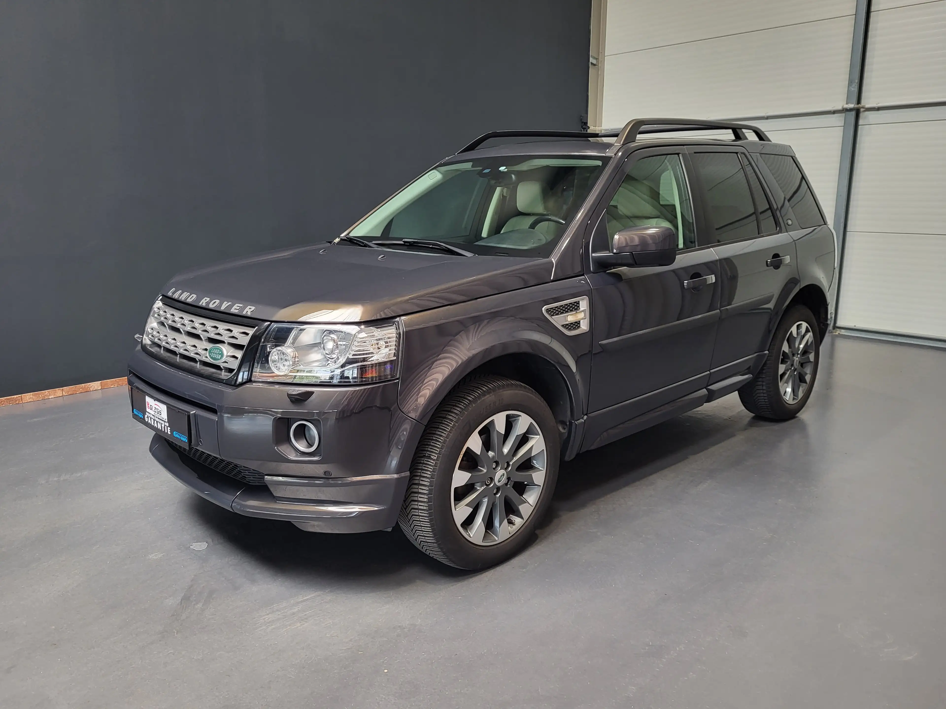 Land Rover Freelander 2.0 Turbo i4 SE *Navi| Sitzheizung| AHK*