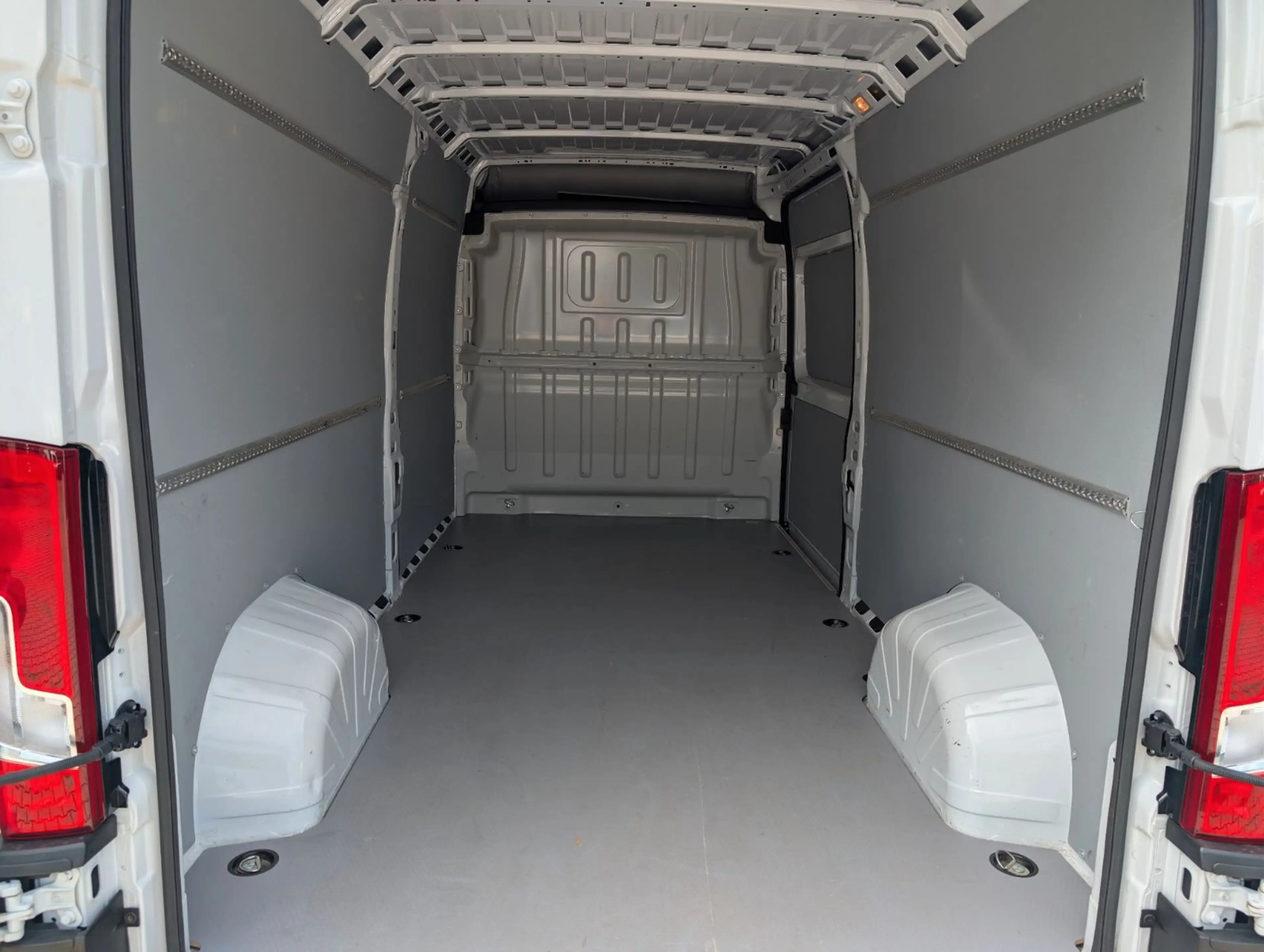 Fiat Ducato Kasten 35 L4H2 Klima 3-Sitzer — photo 12