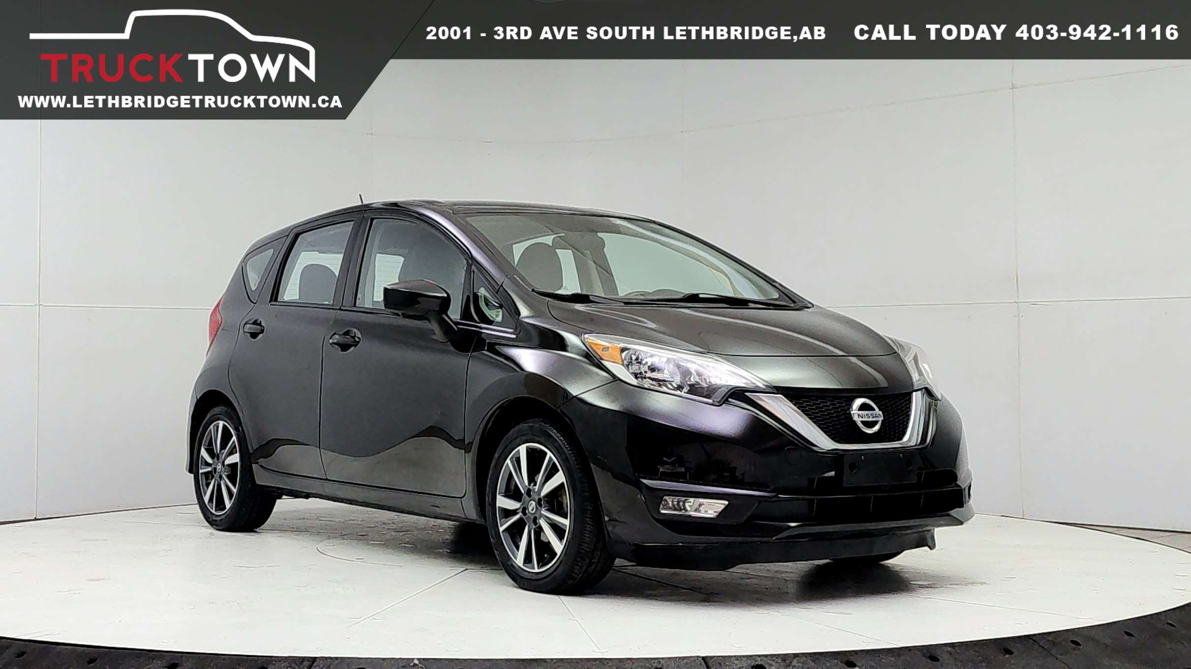  2017 Nissan Versa Note SL   