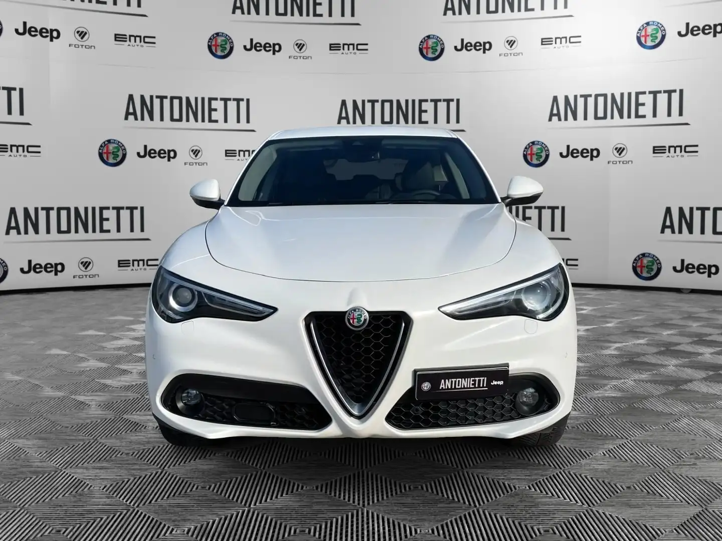 Alfa Romeo Stelvio Stelvio 2.2 Turbodiesel 210 CV AT8 Q4 Super Bianco - 2
