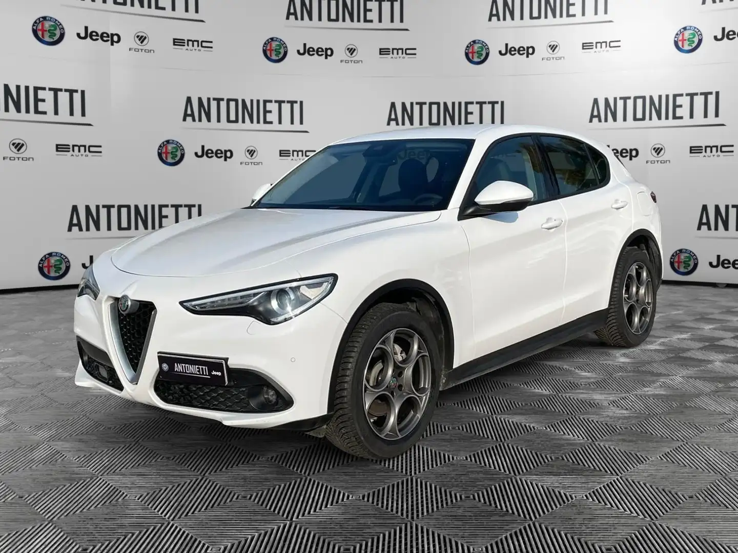 Alfa Romeo Stelvio Stelvio 2.2 Turbodiesel 210 CV AT8 Q4 Super Bianco - 1