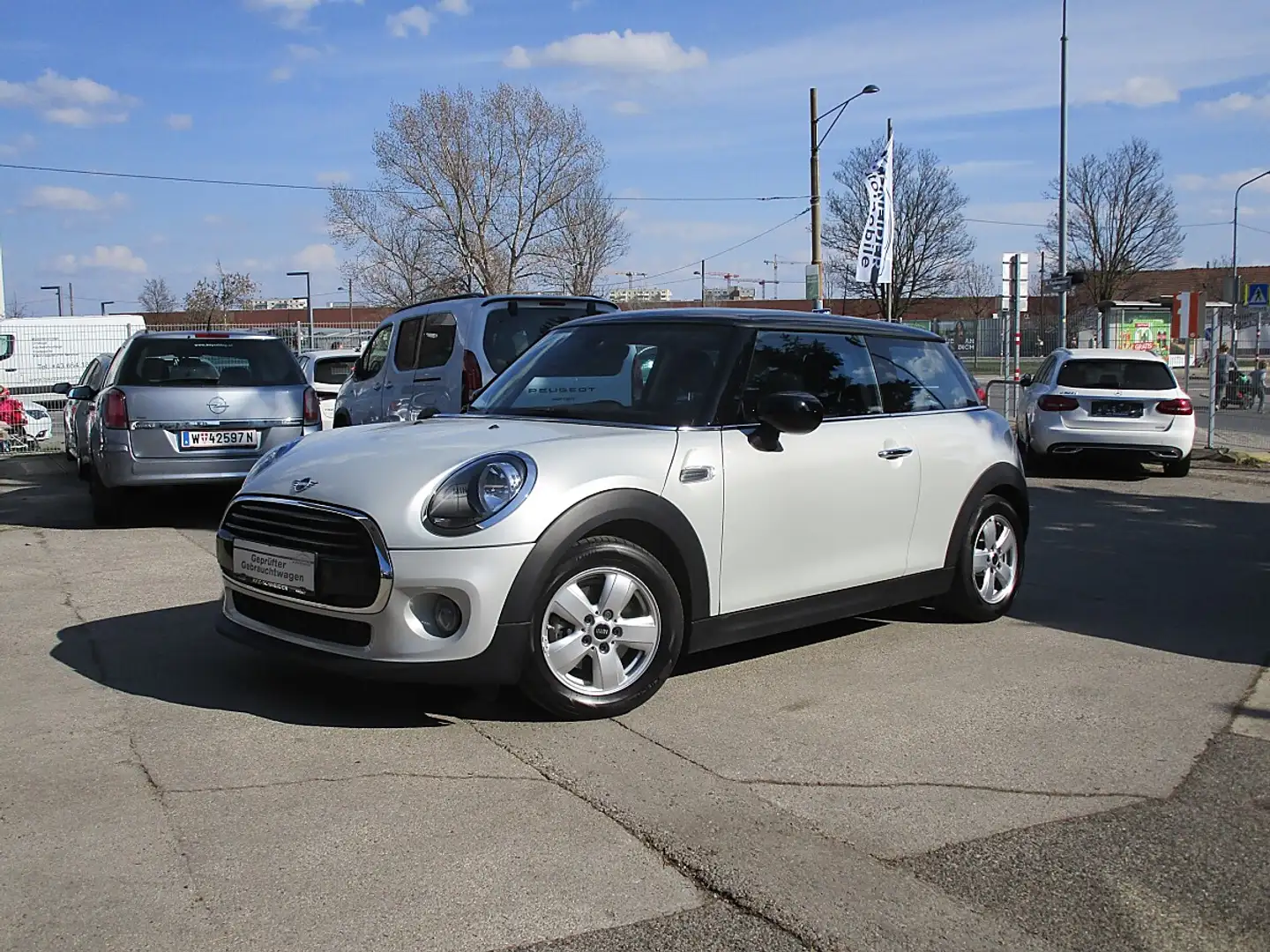 MINI Cooper MINI Cooper Silber - 1