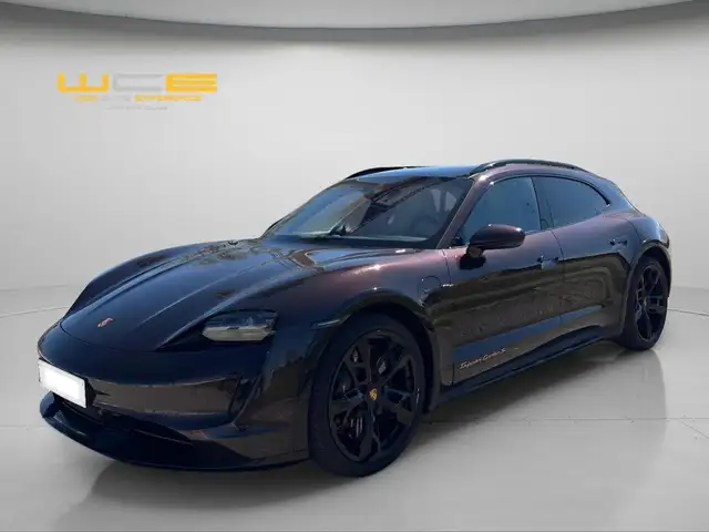 Porsche Taycan Turbo S Cross Turismo