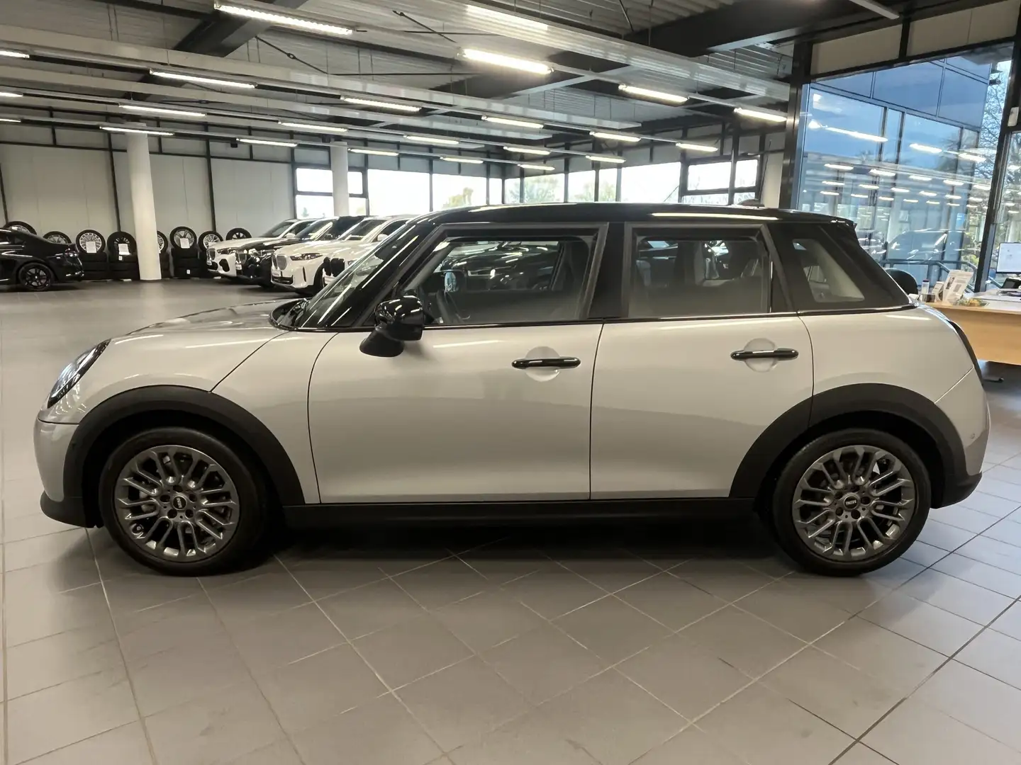 MINI Cooper C 5-Türer HUD RFK NAVI LED PDC V+H DAB Argento - 2