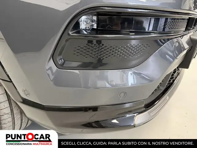 Jeep Compass view 4