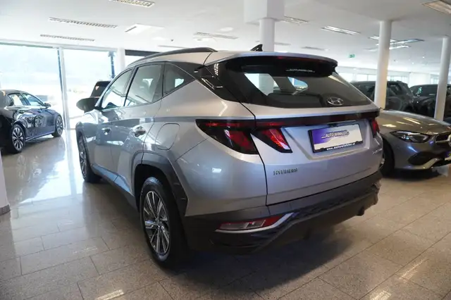 Hyundai Tucson view 4