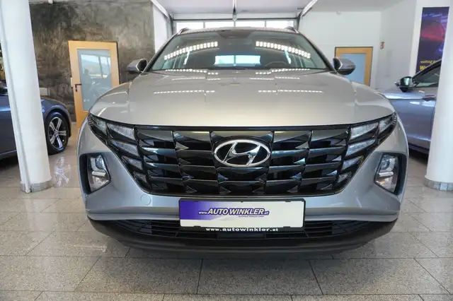 Hyundai Tucson view 2