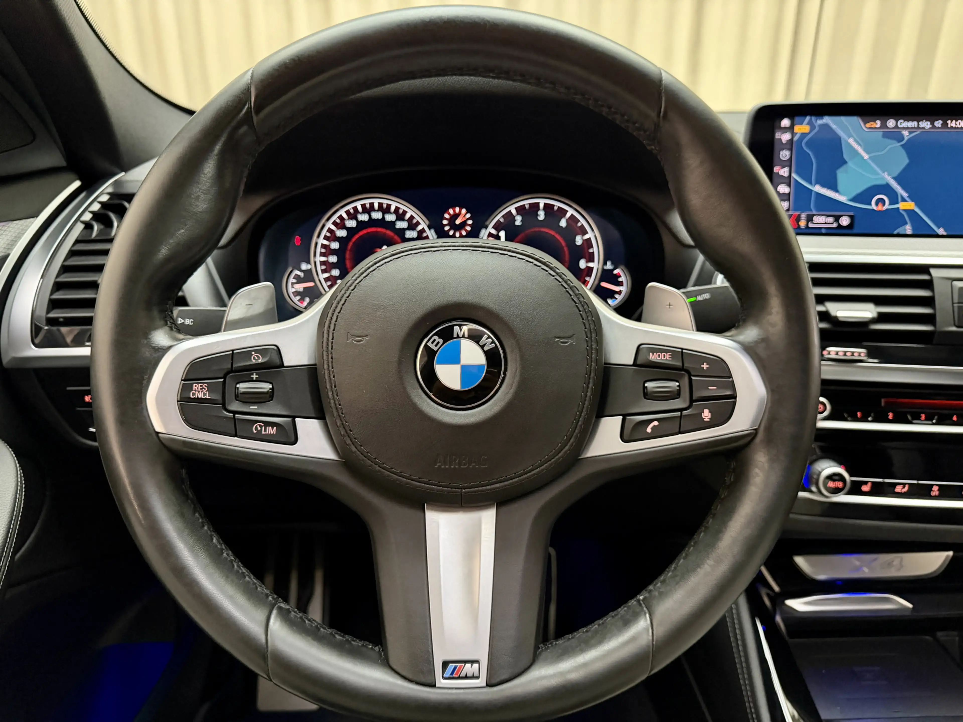 BMW X4 xDrive20i *M-Sport* Phytonicblau / Panoramadak / L — photo 9
