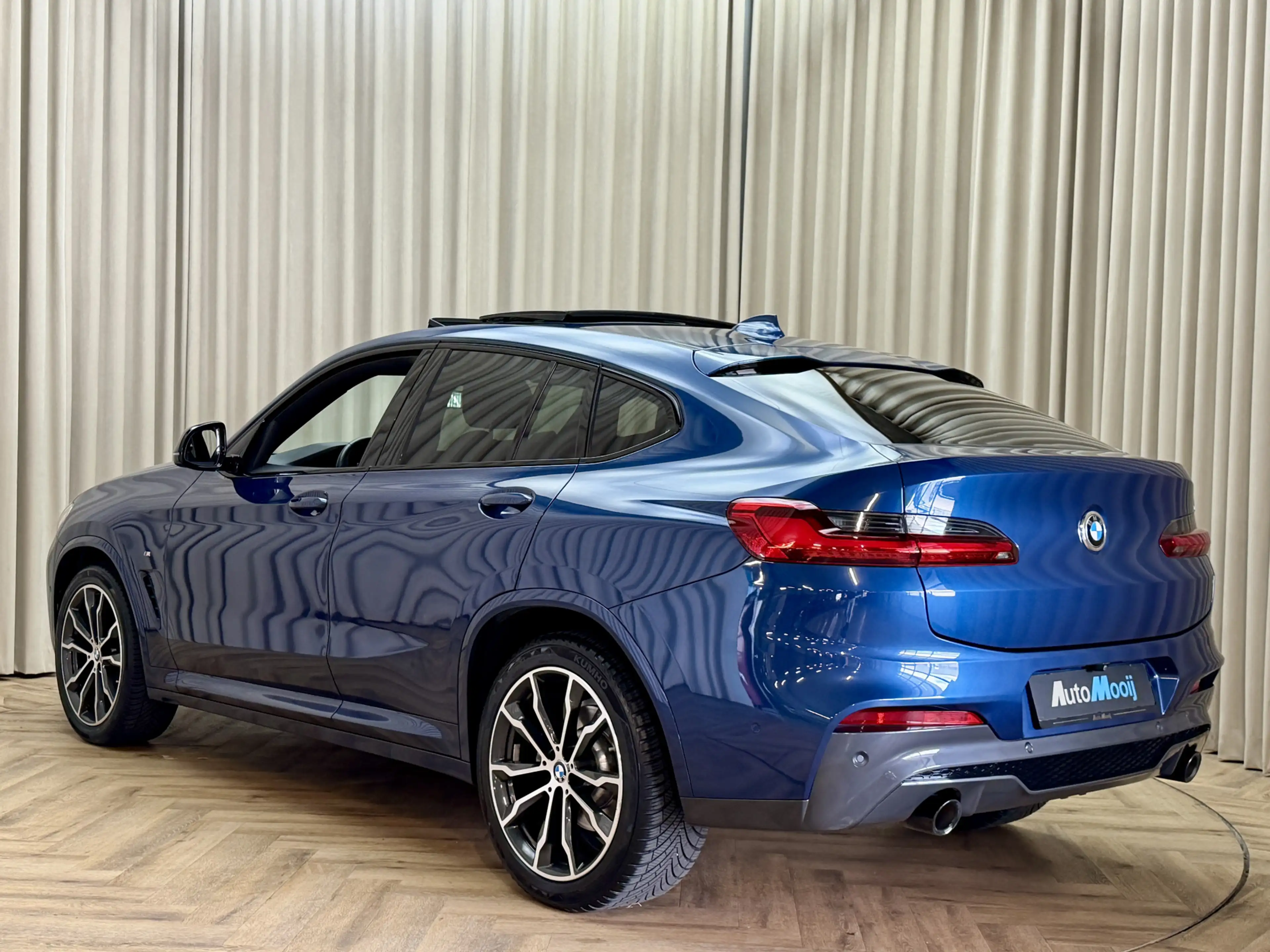 BMW X4 xDrive20i *M-Sport* Phytonicblau / Panoramadak / L — photo 5
