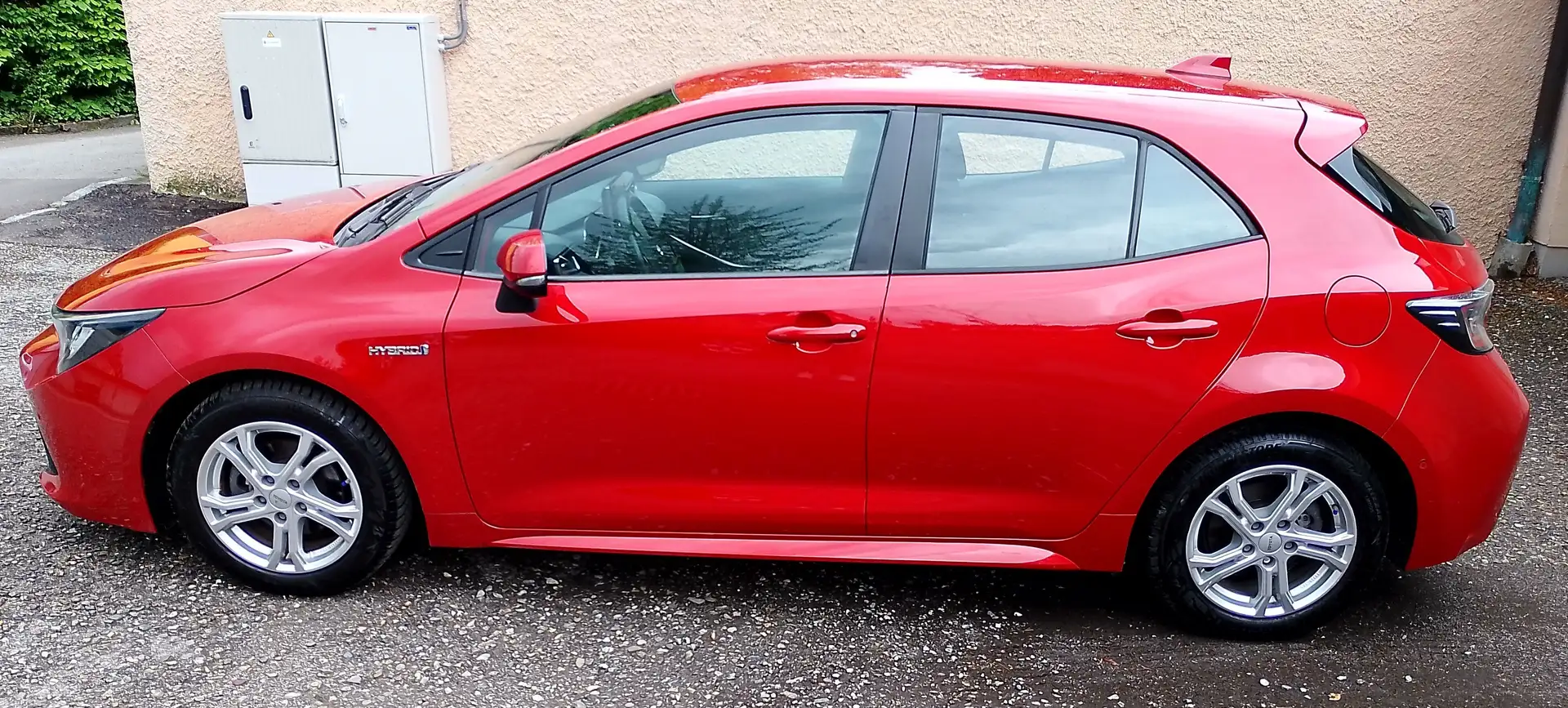 Toyota Corolla Corolla 1,8 Hybrid Active Active Rot - 2