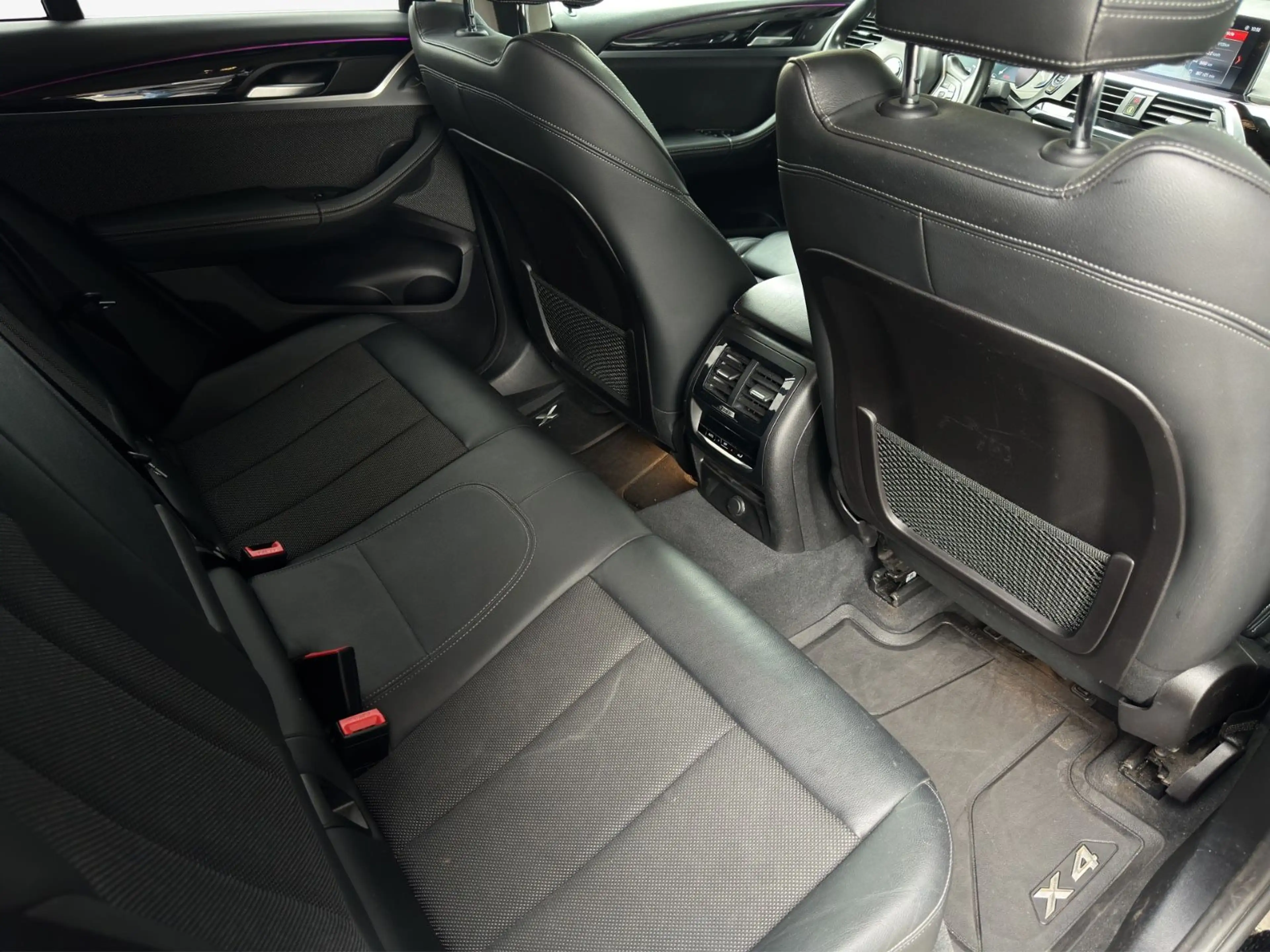 BMW X4 xDrive20i xLine°LED°ST-HT°NAVI°INDUKTION° — photo 13