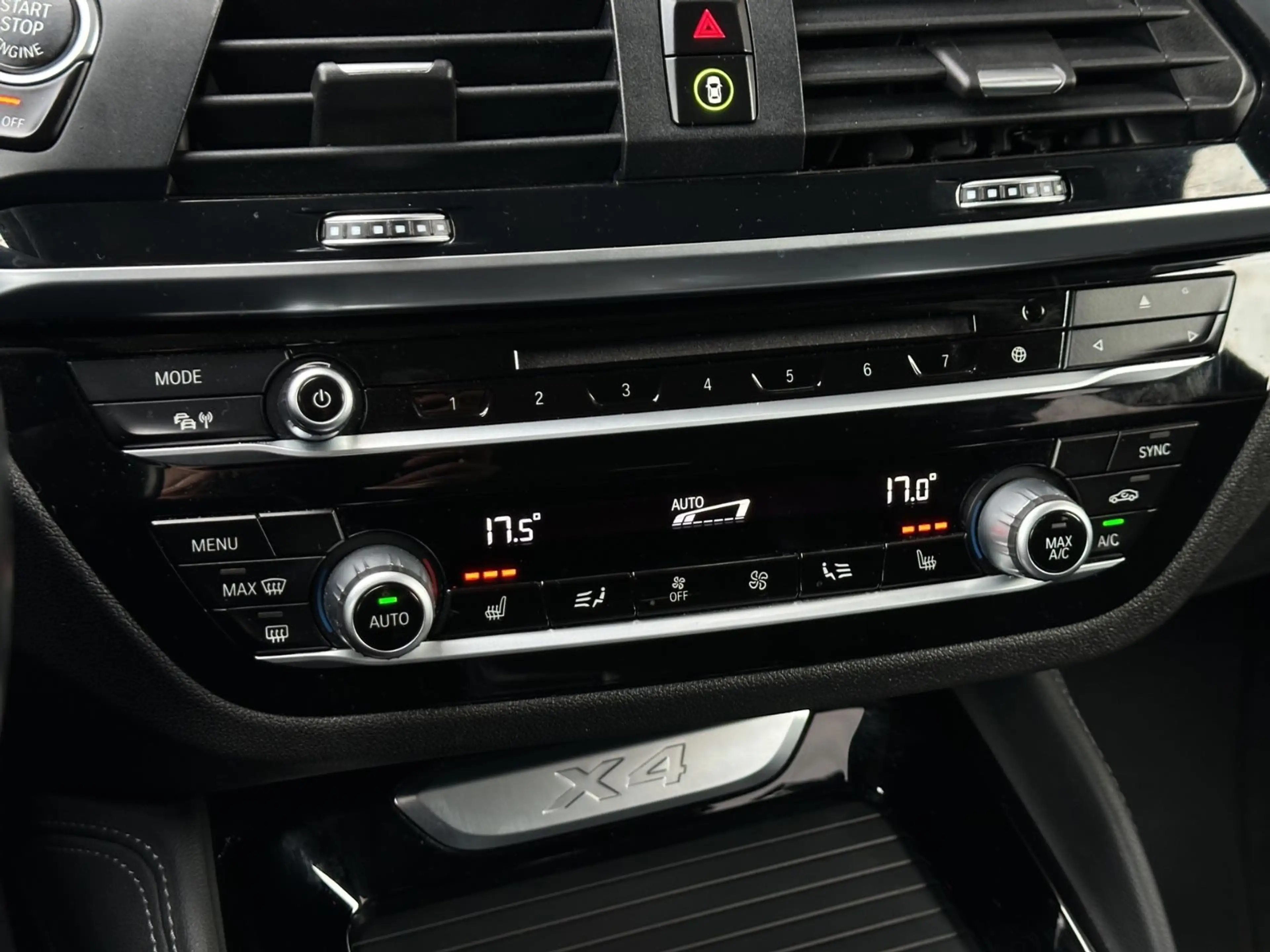 BMW X4 xDrive20i xLine°LED°ST-HT°NAVI°INDUKTION° — photo 11