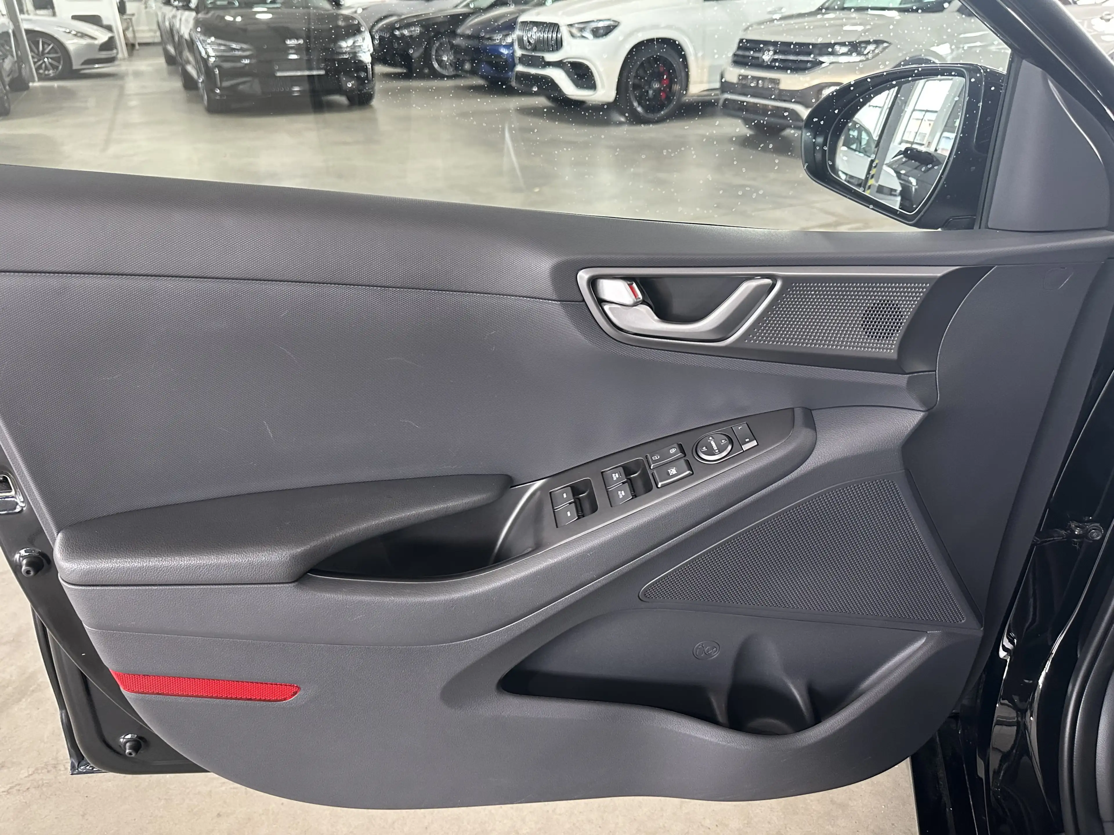 Hyundai IONIQ Plug-In Hybrid AHK Carplay RFK Sihzg ACC — photo 11