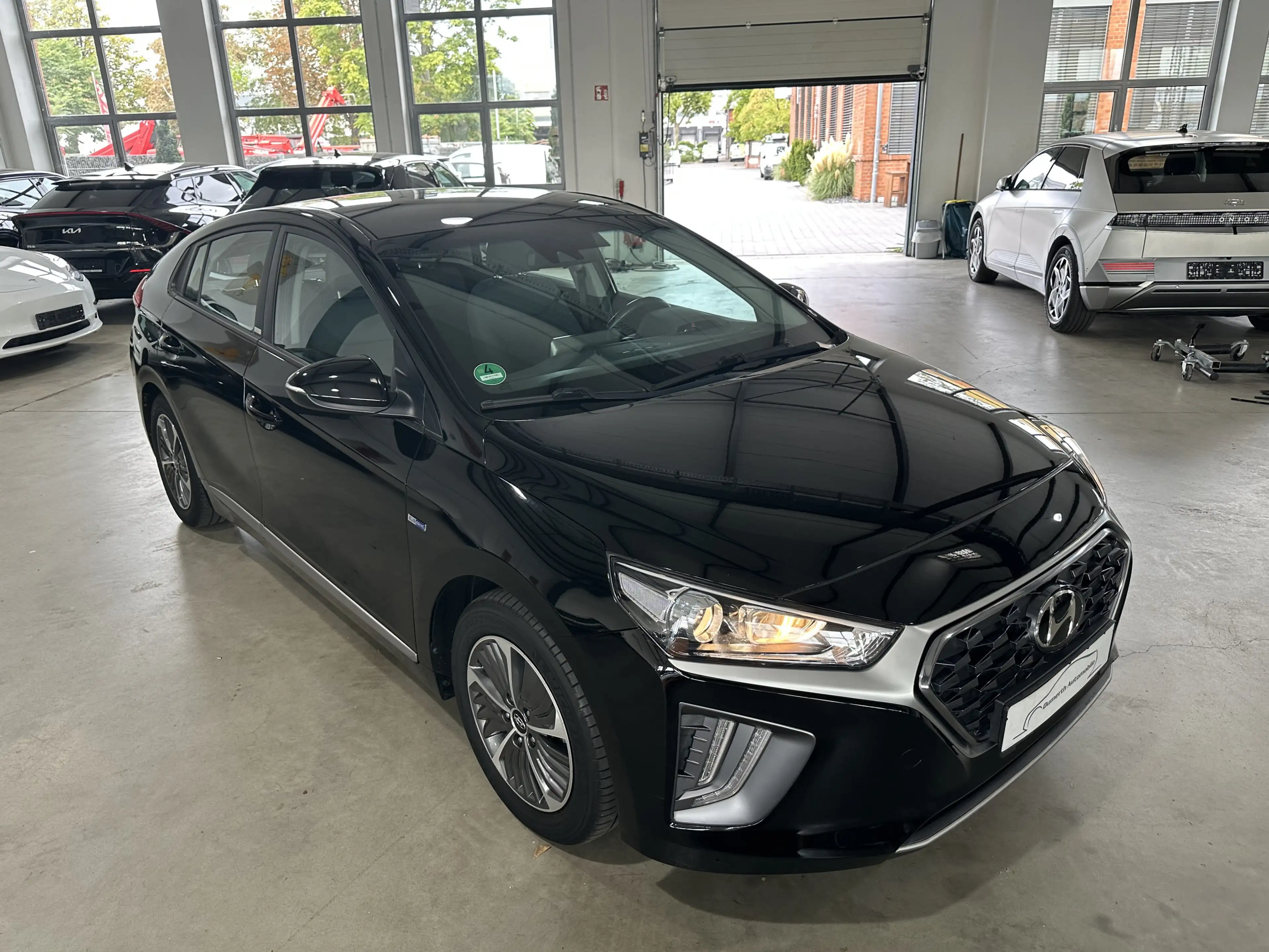 Hyundai IONIQ Plug-In Hybrid AHK Carplay RFK Sihzg ACC — photo 4