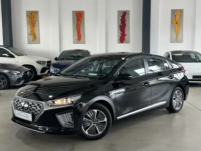 Hyundai IONIQ Plug-In Hybrid AHK Carplay RFK Sihzg ACC