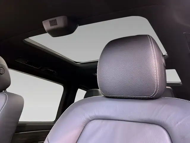 Mercedes-Benz 300 view 13