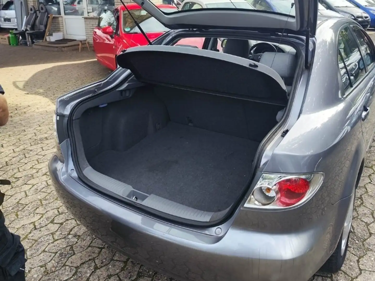 Mazda 6 2.0 Comfort Szürke - 2
