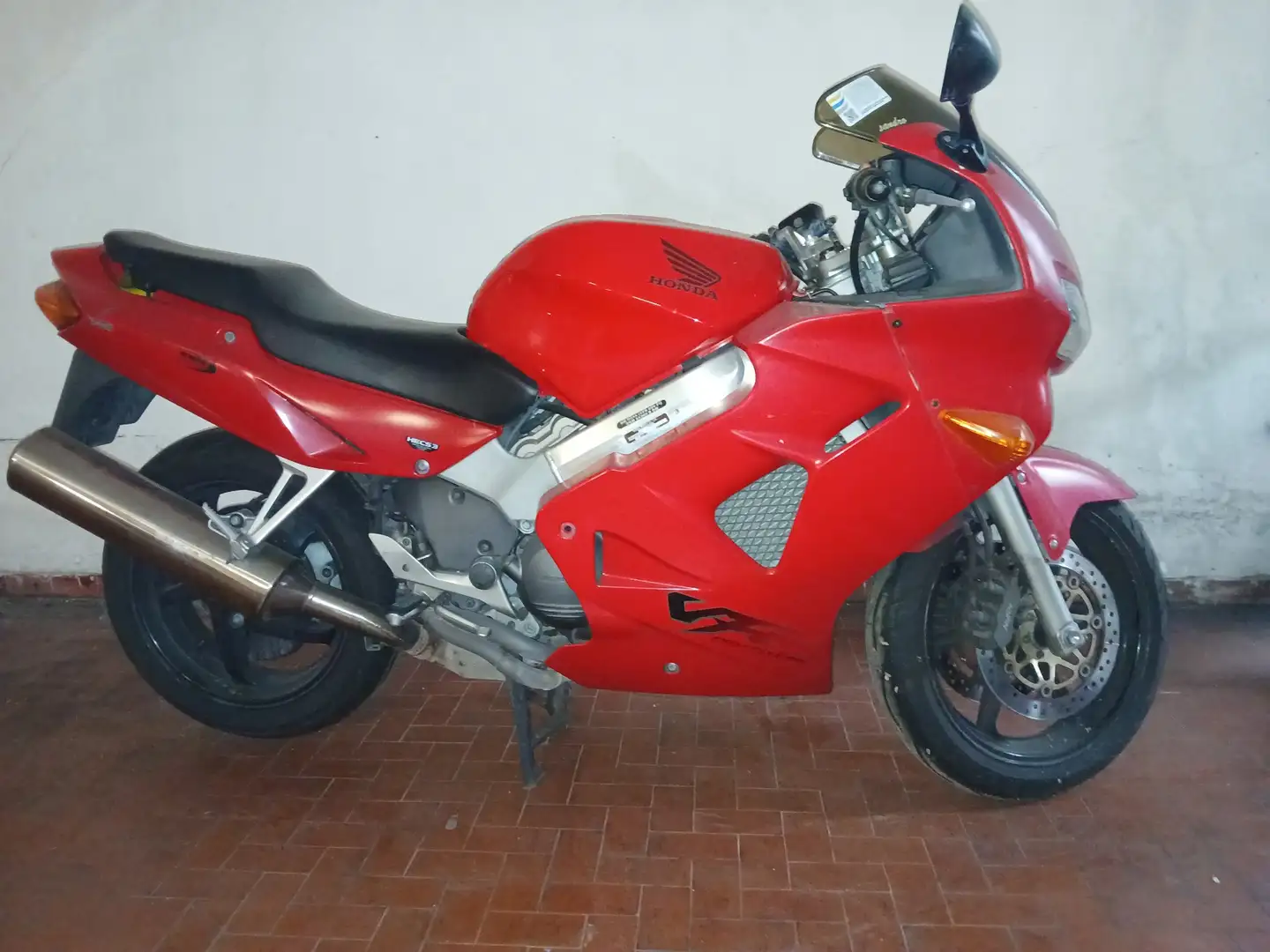 Honda VFR 800 Rosso - 1