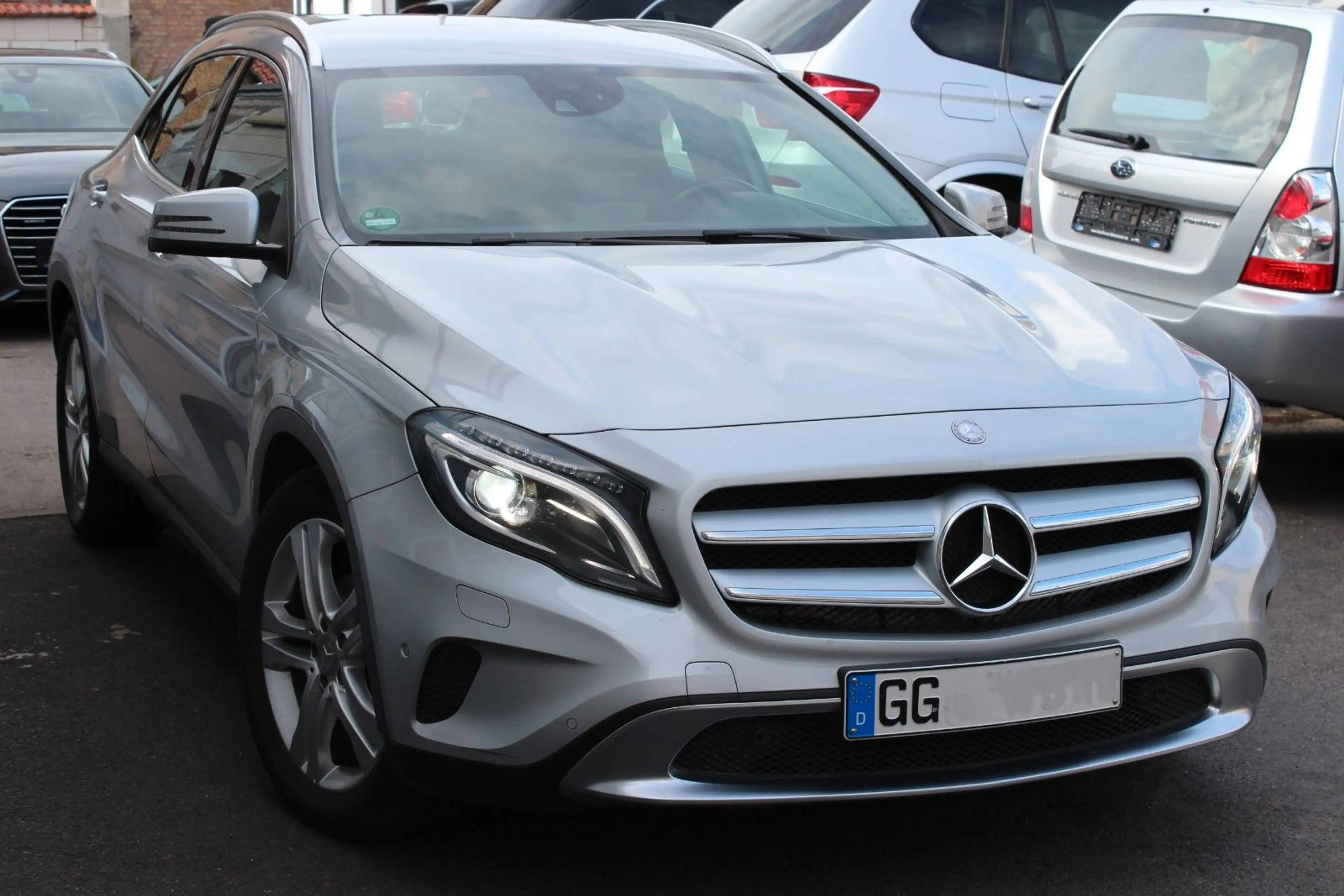 Mercedes-Benz GLA 220 CDI Aut. Xenon*Leder*Sportsitze*Alu18".. — photo 4