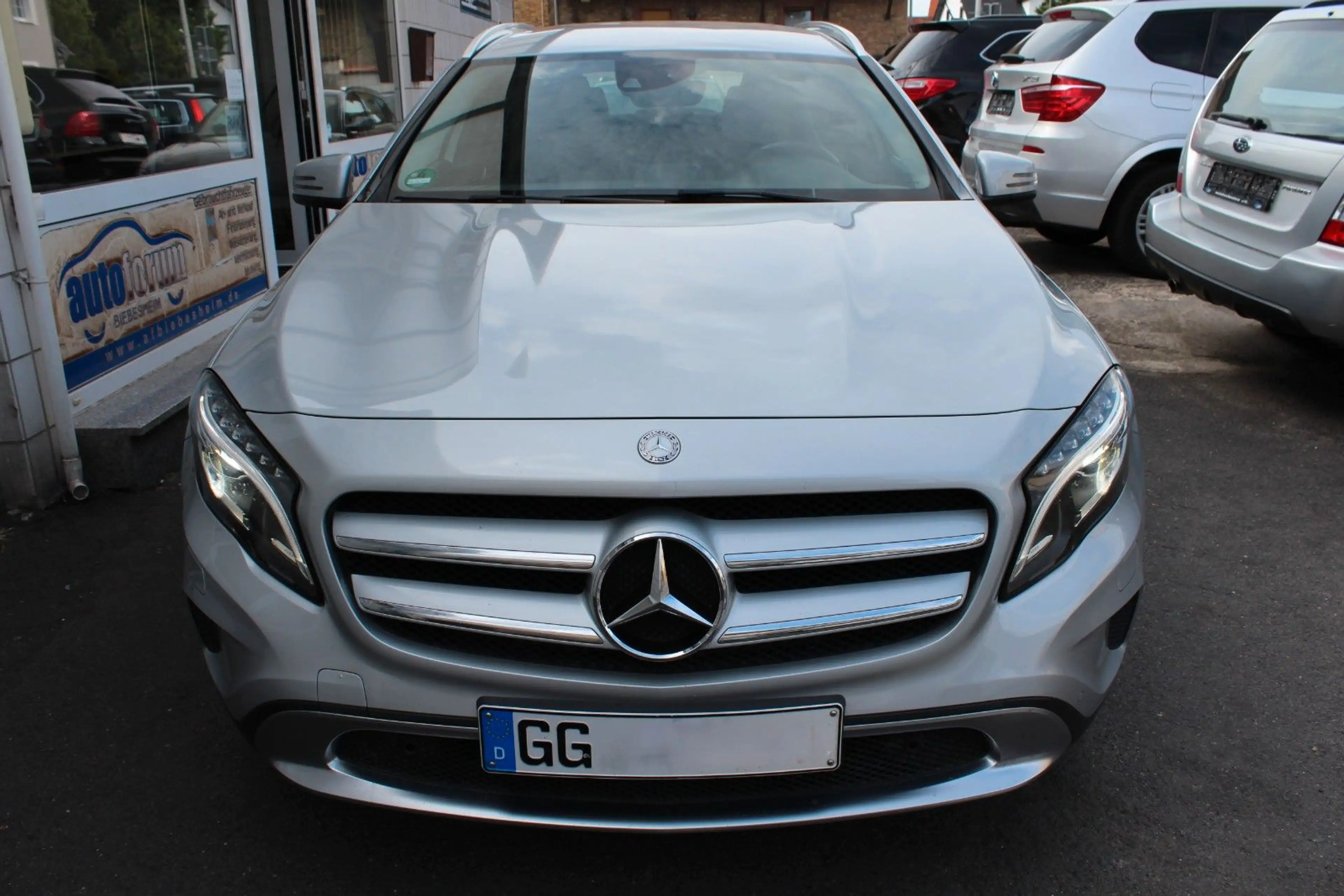 Mercedes-Benz GLA 220 CDI Aut. Xenon*Leder*Sportsitze*Alu18".. — photo 3
