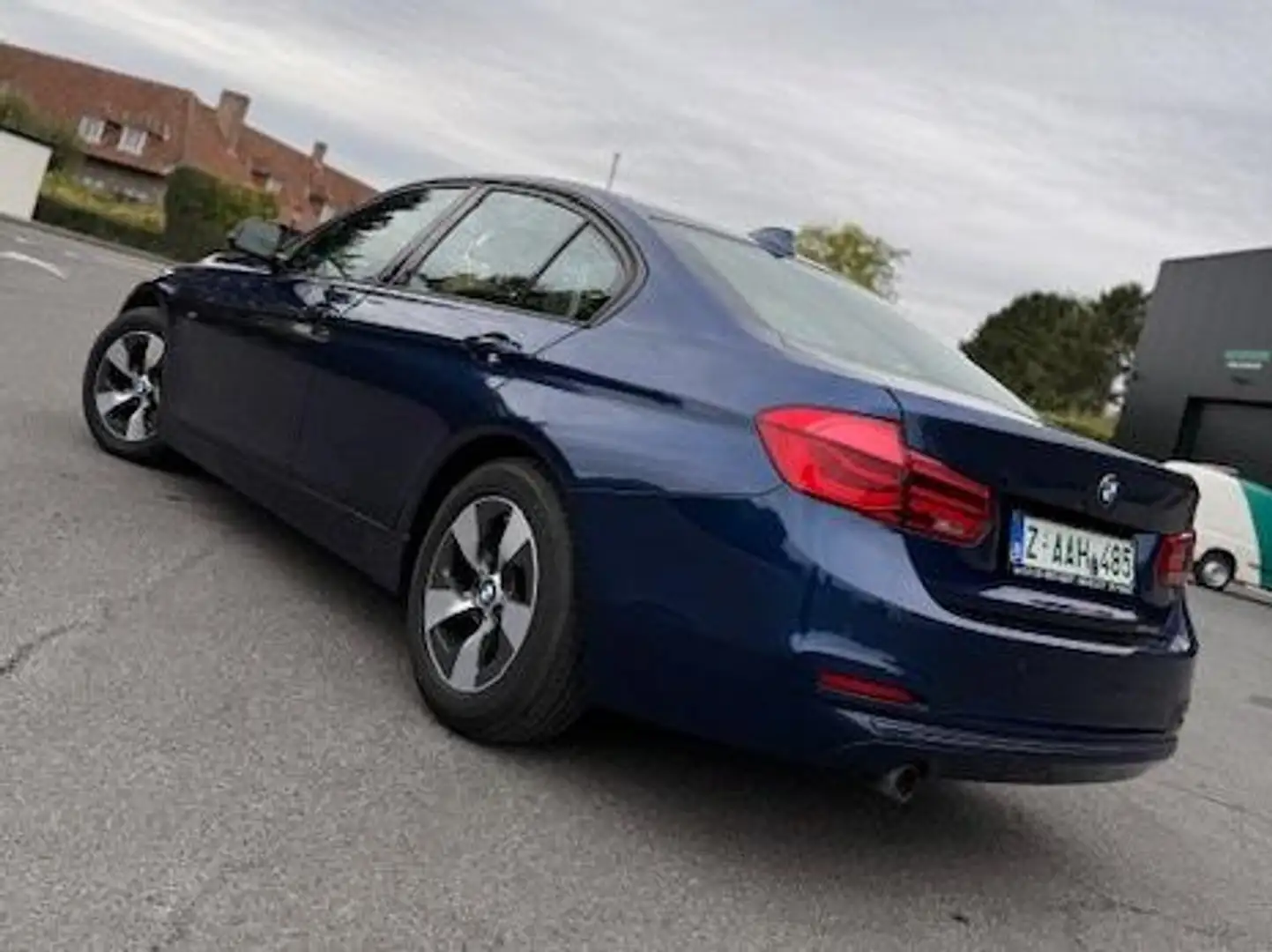 BMW 318 318i Aut. Sport Line Blauw - 2