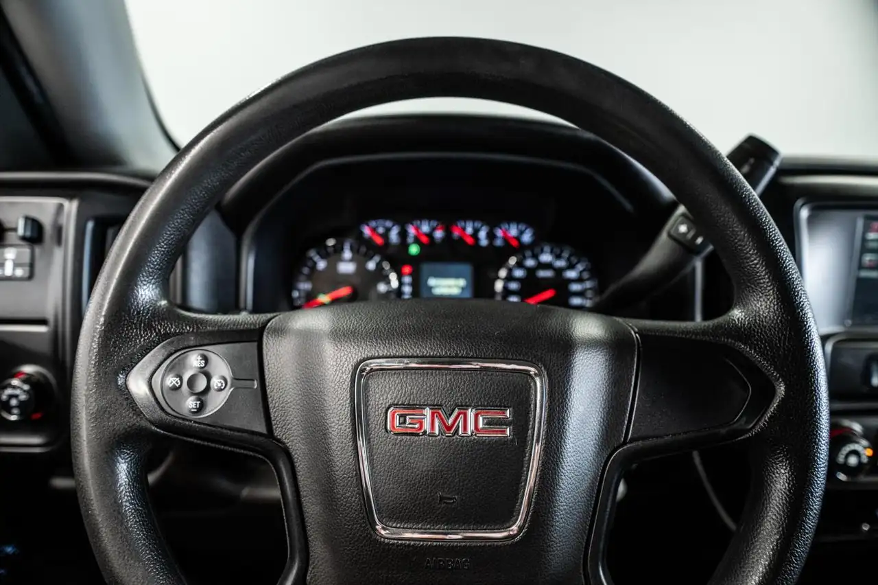 GMC Sierra 1500 снимка GMC Sierra 1500