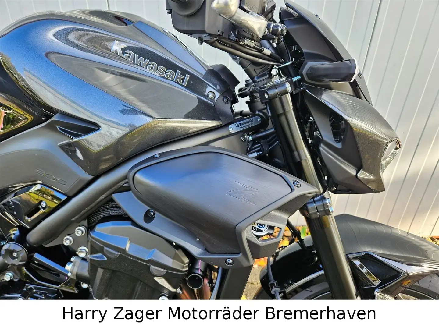 Kawasaki Z 900 sofort lieferbar! 2026 Modell Noir - 2