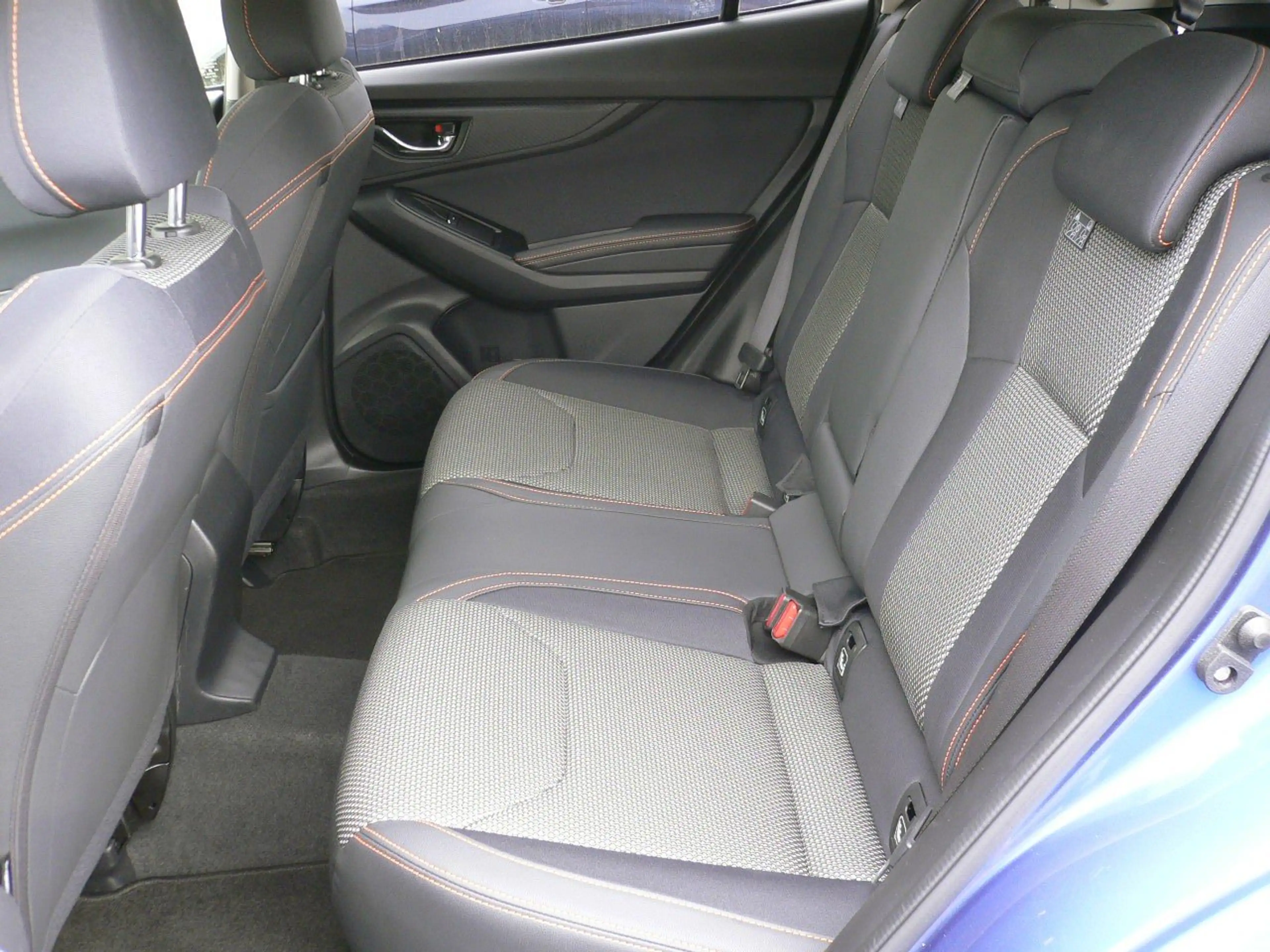 Subaru XV 1.6i Exclusive Lineartronic — photo 10