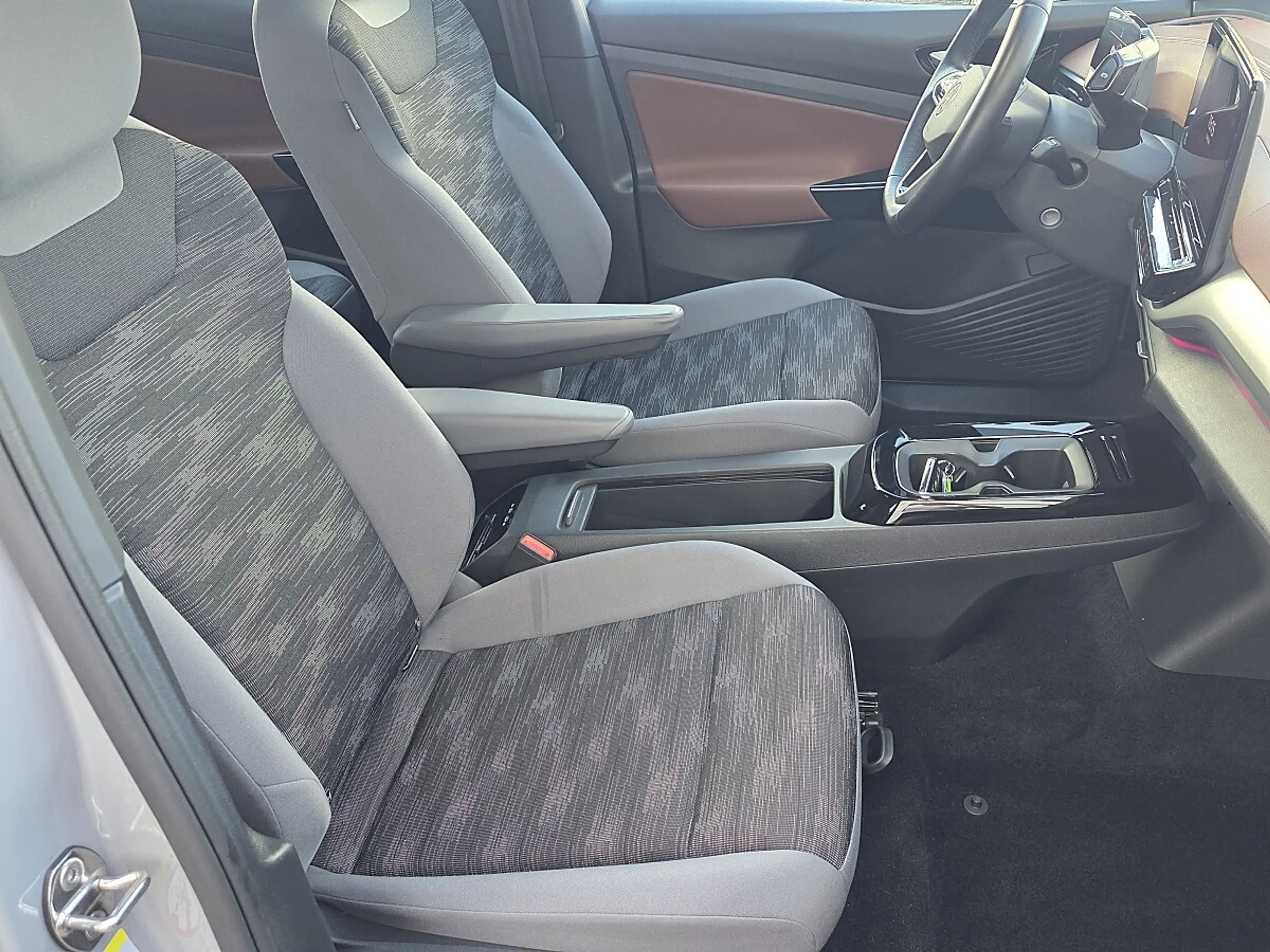 Volkswagen ID.5 Pro 128kW — photo 8