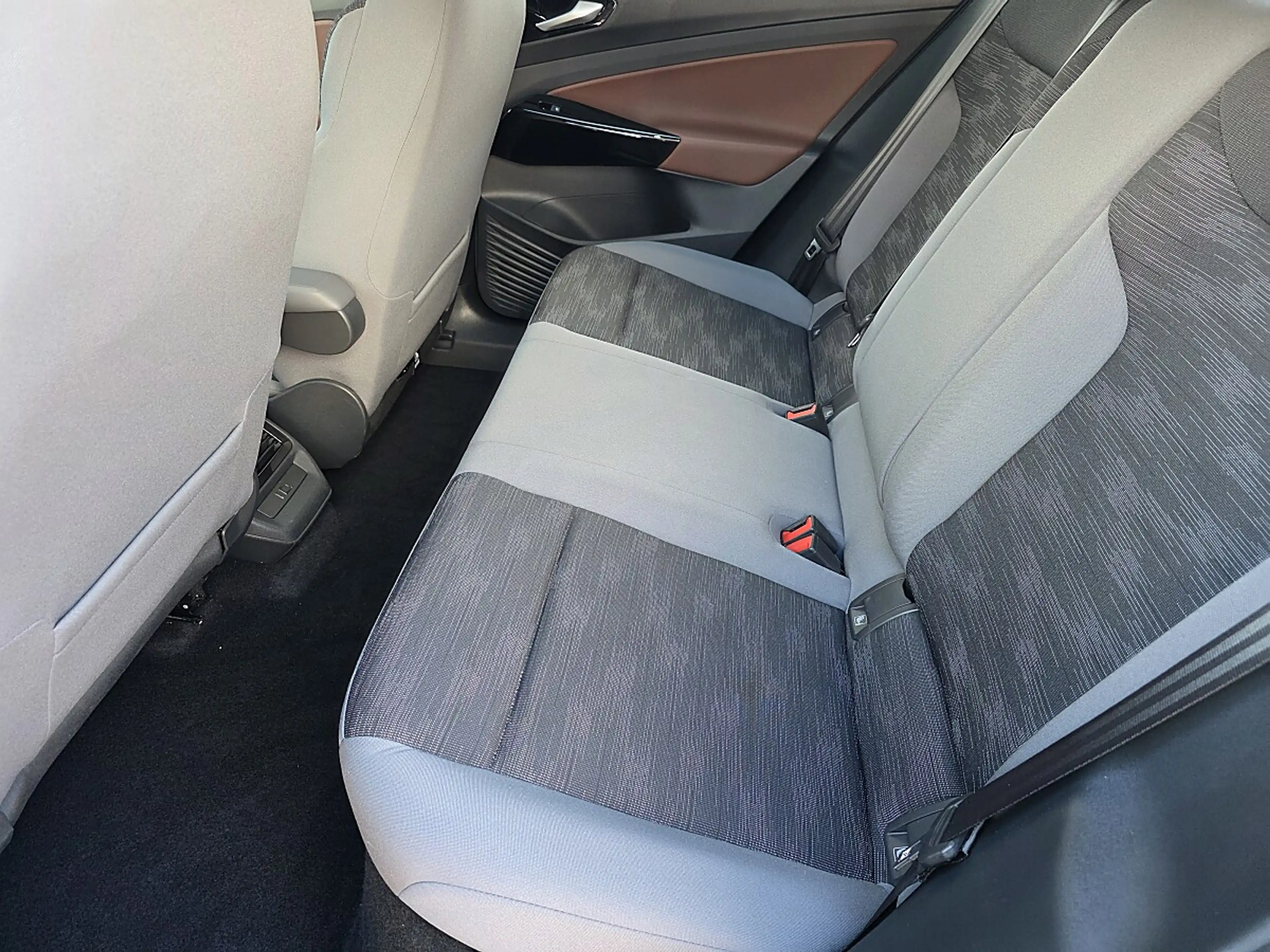 Volkswagen ID.5 Pro 128kW — photo 11