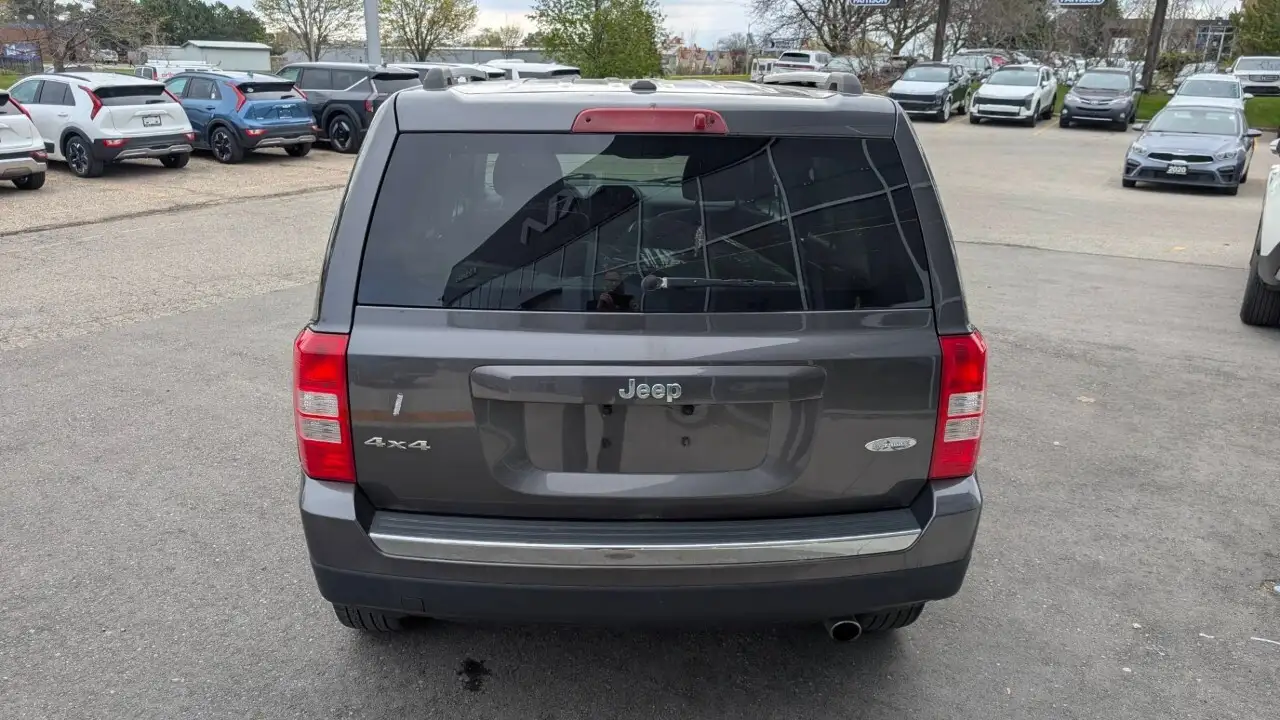 Jeep Patriot снимка Jeep Patriot
