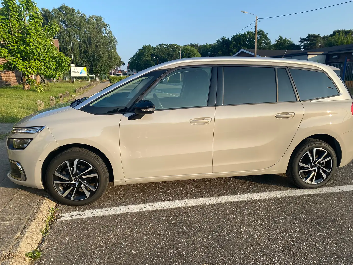Citroen Grand C4 SpaceTourer Grand C4 Spacetourer BlueHDi 130 Stop Beige - 1