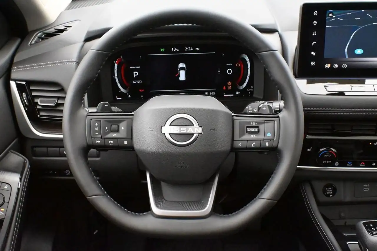 Nissan Rogue снимка Nissan Rogue