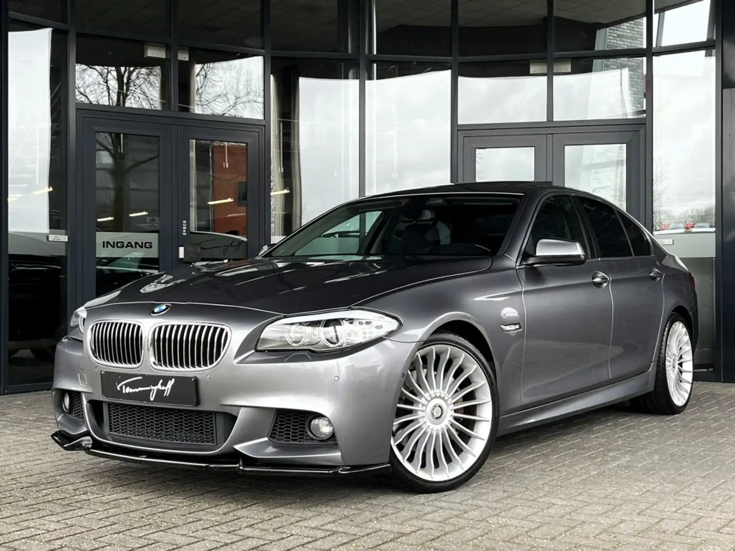 BMW 535 535i AUT. MAXTON - LEDER - SCH./KANT.DAK - 20 INCH Gris - 1
