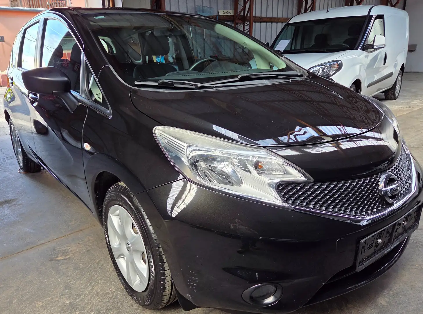 Nissan Note Visia Schwarz - 2