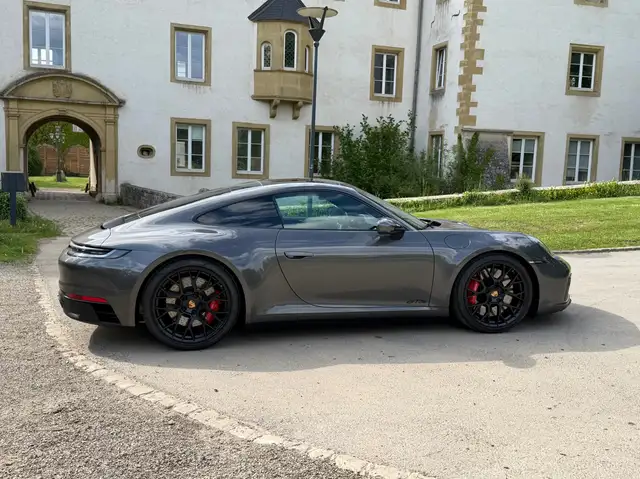 Porsche 992 911 Carrera GTS PDK