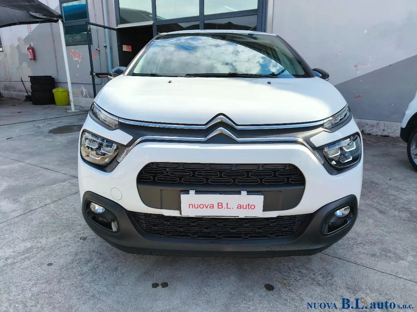 Citroen C3 1.2 puretech Feel Pack s&s 83cv Bianco - 1