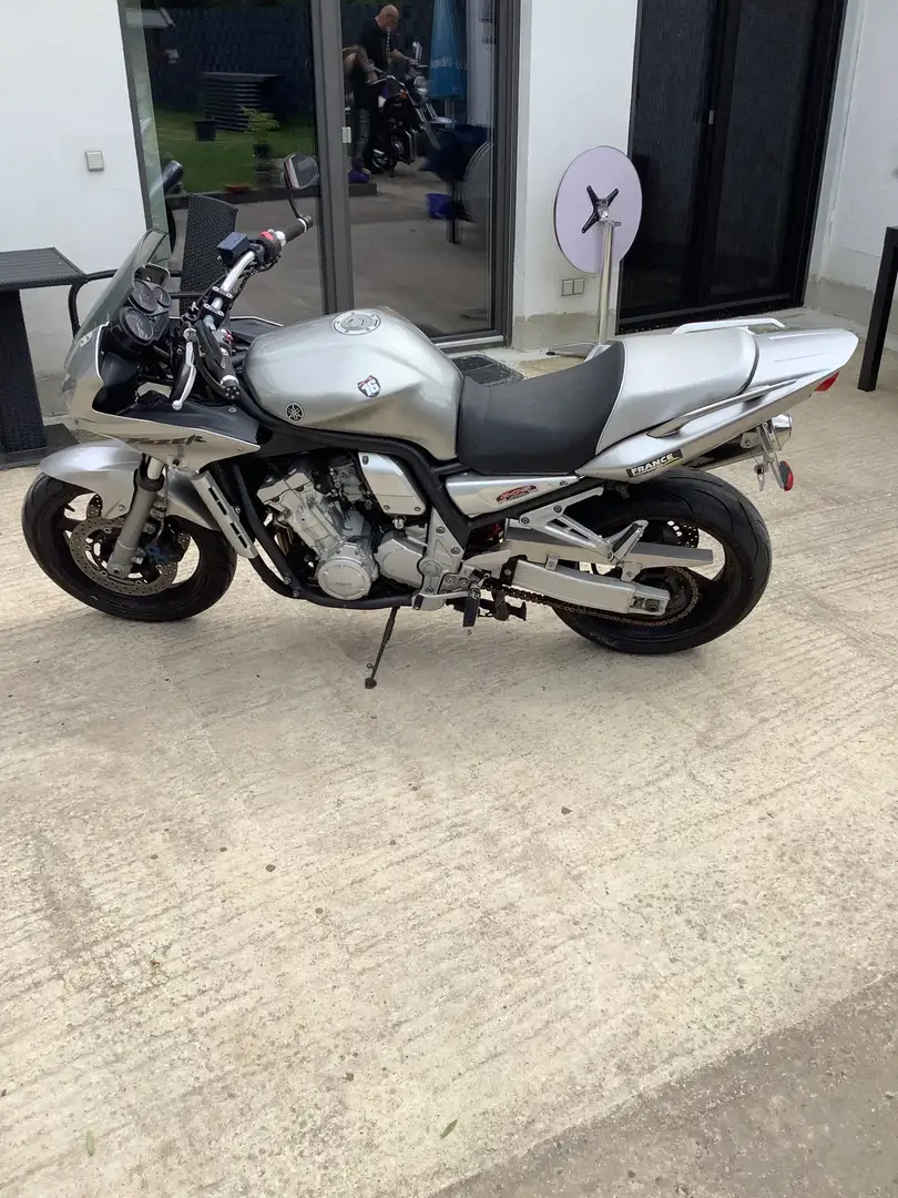Yamaha FZS 1000 Argent - 1
