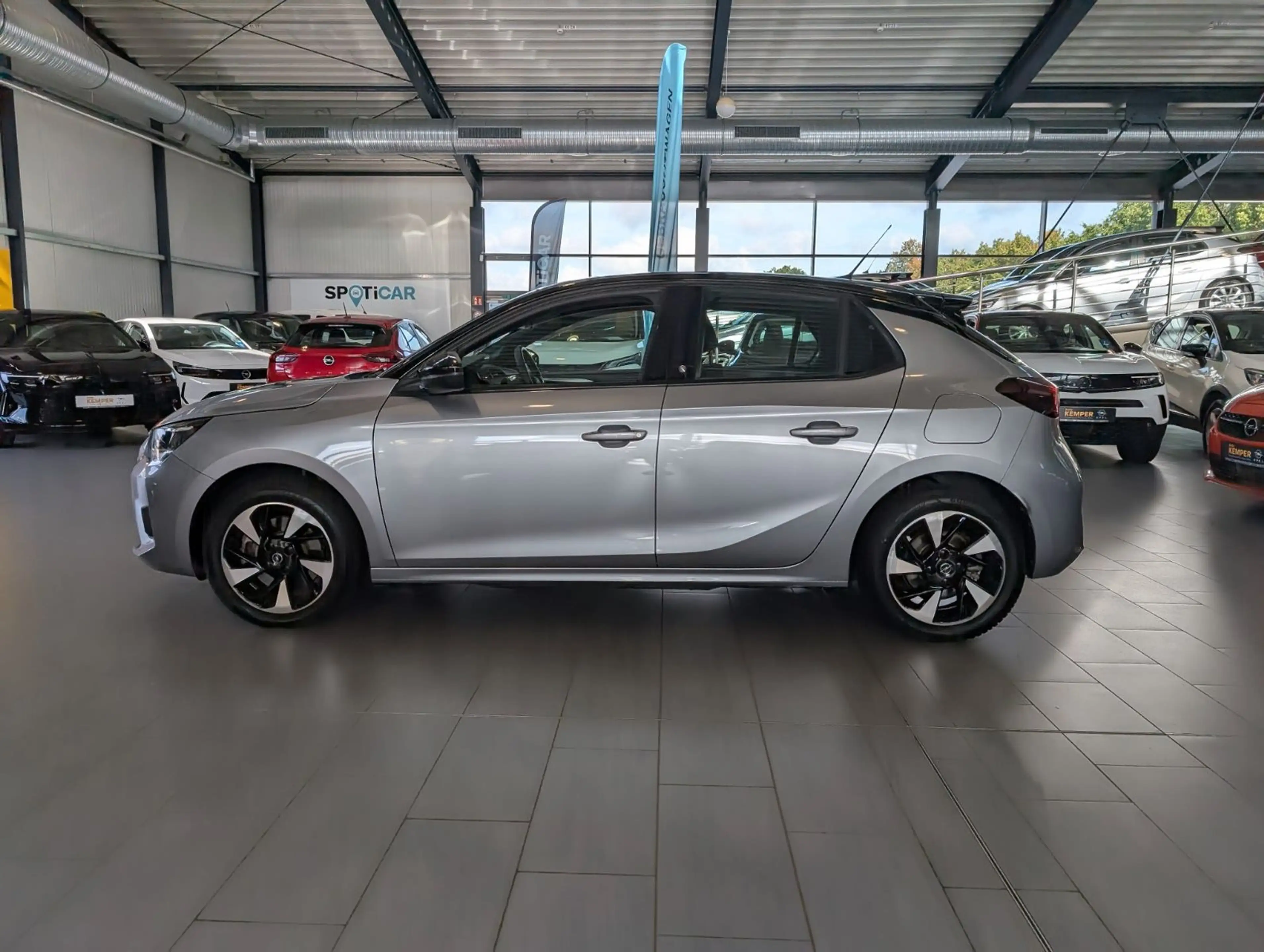 Opel Corsa SHZ Android Apple DAB Tempomat 7,4 kWh OPC — photo 6