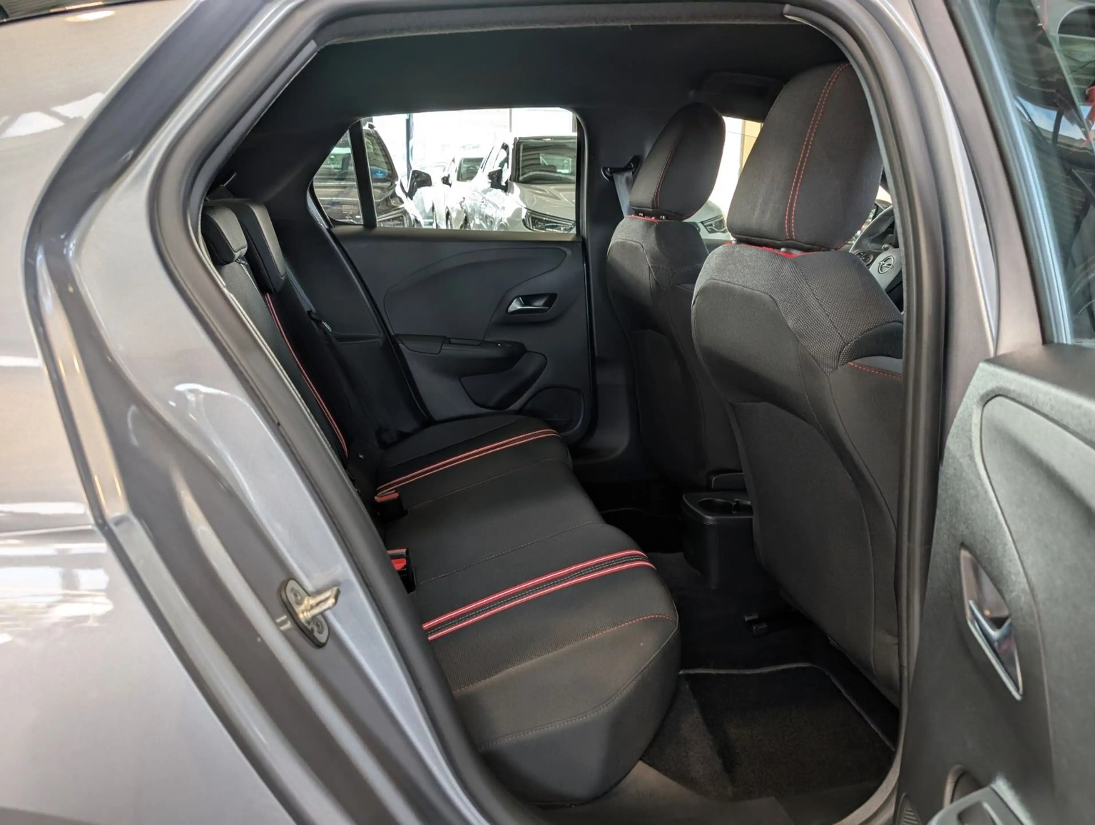 Opel Corsa SHZ Android Apple DAB Tempomat 7,4 kWh OPC — photo 14