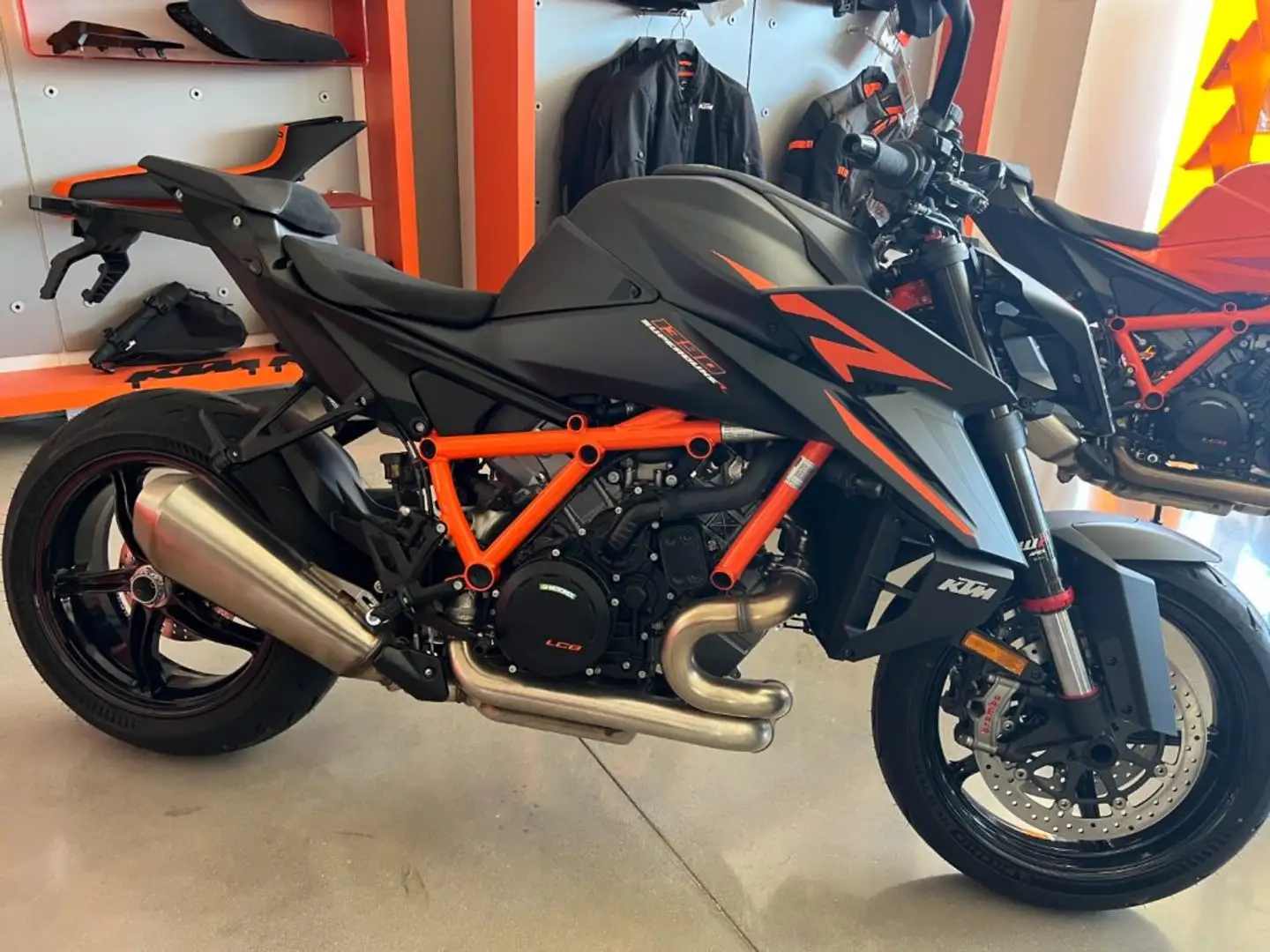 KTM 1290 Super Duke R 1390 Superduke R Сірий - 1