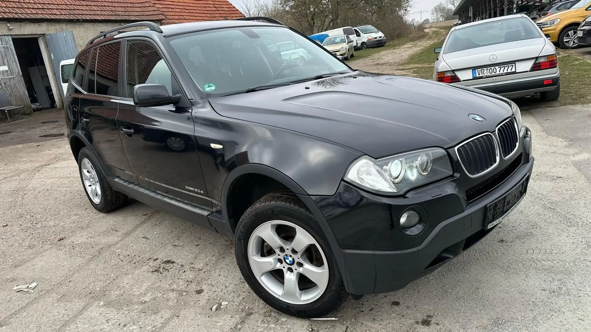 BMW X3 xDrive 20d **HU/AU NEU** Noir - 1